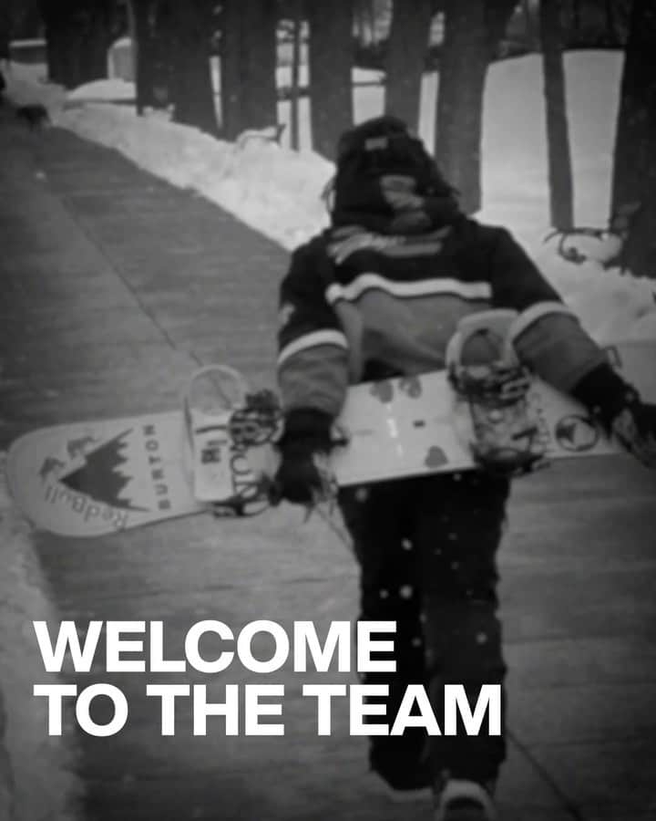 アナログクロージングのインスタグラム：「WELCOME TO THE TEAM @ZEBPOWELLL   Zeb is most likely already your favorite snowboarder, from countless viral clips to @xgames 🏆. Watching Zeb ride is a treat and his attitude towards snowboarding is an inspiration to all.  Welcome to the #BurtonTeam: @zebpowelll」