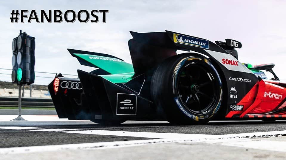 ルーカス・ディ・グラッシのインスタグラム：「Luz Verde acesa!! Bora ajudar no #Fanboost link na bio e bora Brasil 🇧🇷 pra cima deles!  3 dias pra começar o Campeonato — #FIAFormulaE #FormulaE #Electric #ElectricVehicle #Racing #Motorsport #futureiselectric #AudiSport #Audi #etron #RSetronGT #Forcepoint #AudiBrasil #Boss #Enerzee #ZeroSummit #Technology #DiGrassi #LucasDiGrassi #Automobilismo #ElectricCar #EV #BellHelmets」