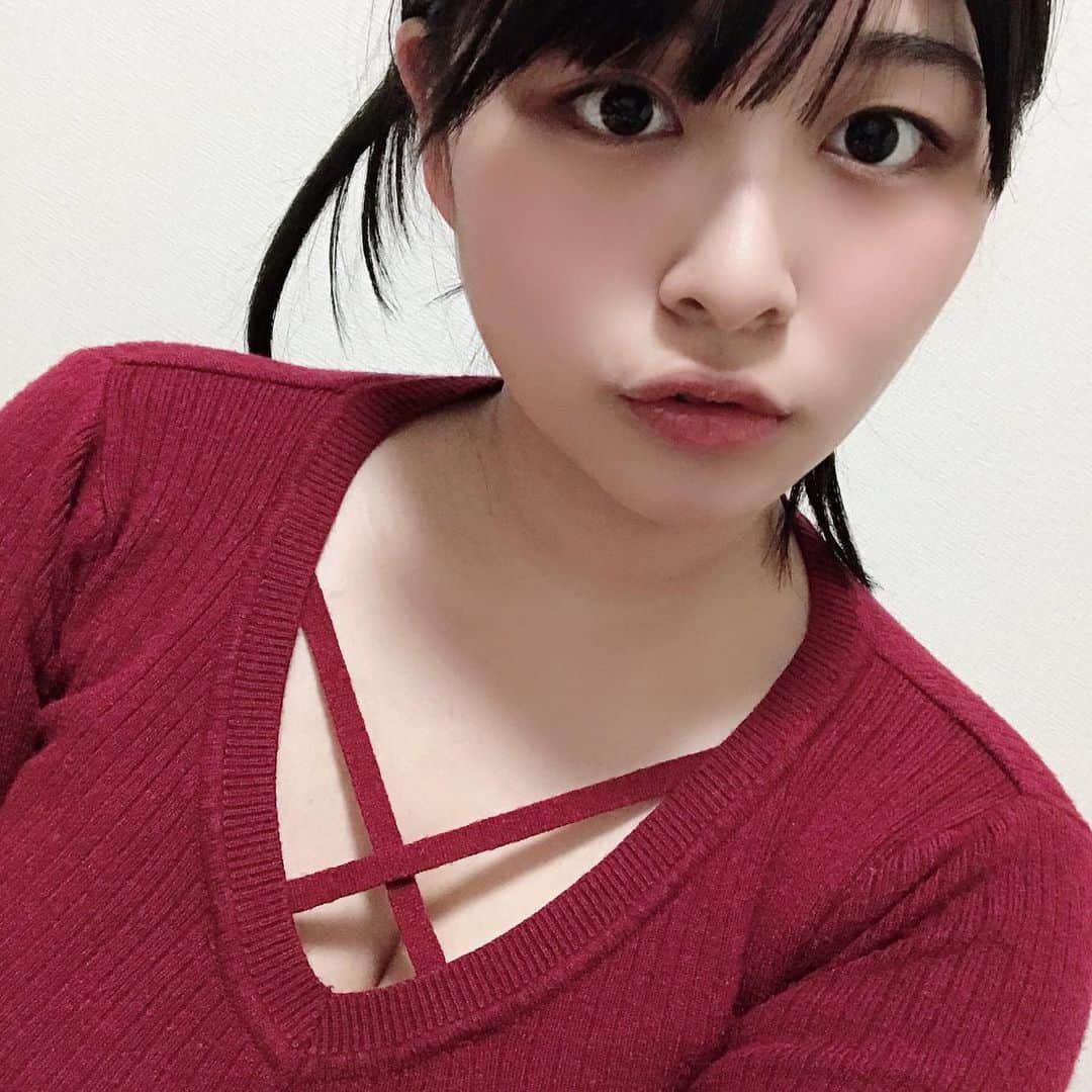 四宮由貴さんのインスタグラム写真 - (四宮由貴Instagram)「SHOWROOM and17ライブ 本日はやくも配信終わってしまいました😭 配信見に来てくださった方、 ありがとうございます！🙇‍♀️ ギフトやコメント、本当にいつも楽しみにしております 本日はレトロゲームと声優さんや特撮についてお話しできて 盛り上がれて嬉しい四宮でした！ またぜひ見てね✨」2月23日 23時51分 - ykyk1015