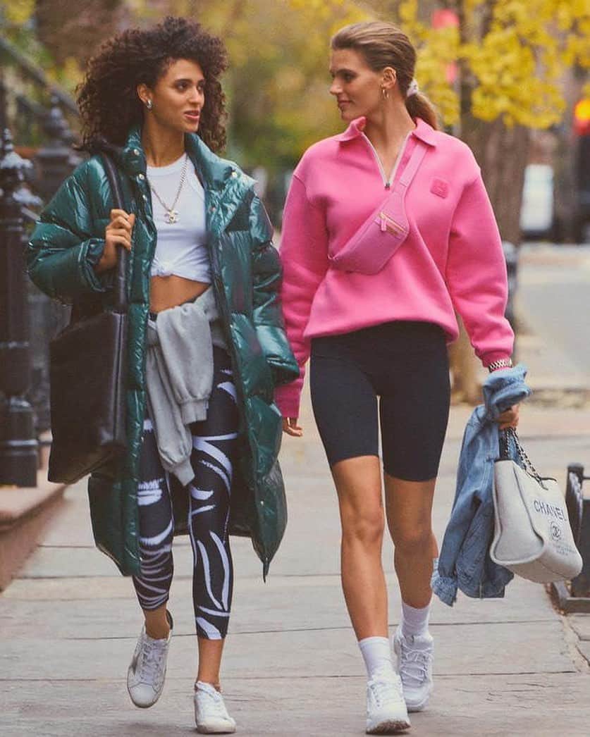 ShopBAZAARさんのインスタグラム写真 - (ShopBAZAARInstagram)「There’s nothing like a great sweat and having fresh workout pieces is the perfect excuse to spring into action. @shopbop recently launched an elevated activewear edit that combines both fashion and function. Tap the link in bio to shop the edit!」2月24日 0時11分 - shopbazaar
