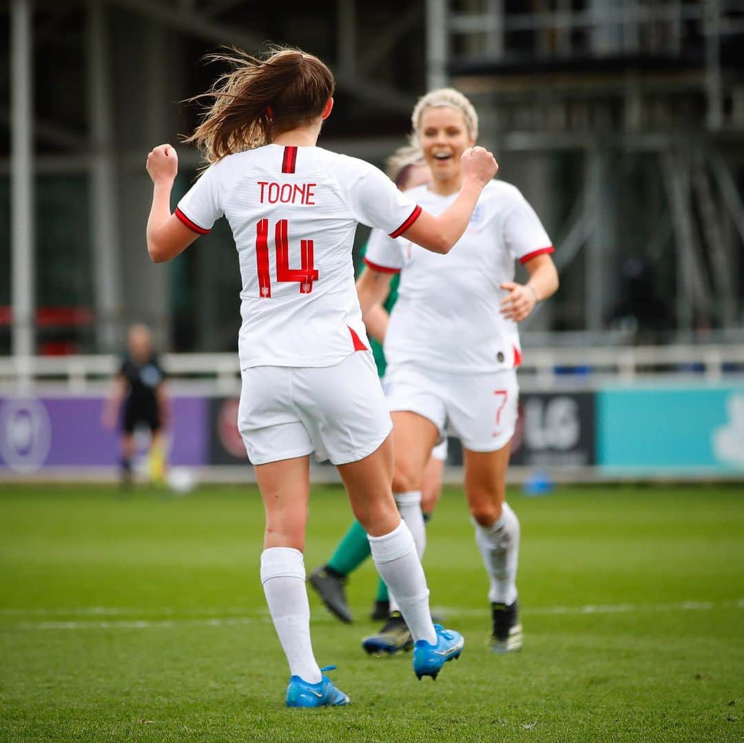 サッカー イングランド代表チームさんのインスタグラム写真 - (サッカー イングランド代表チームInstagram)「A perfect return for our @lionesses 🤩」2月24日 0時33分 - england