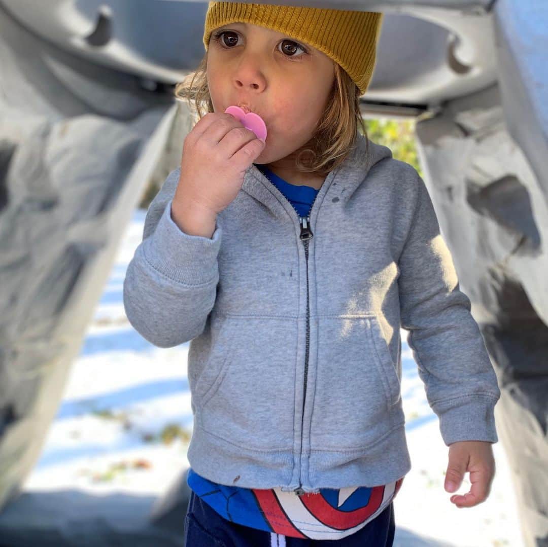 のインスタグラム：「My little man is about to be 3! Where does time go? Taking it all in❤️」