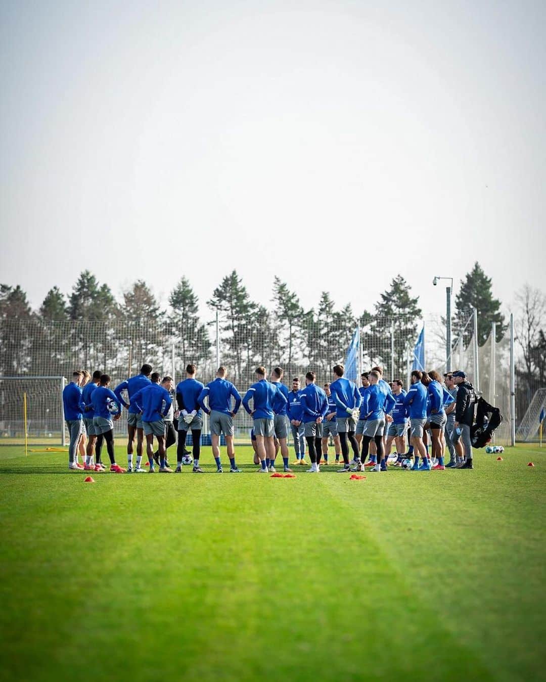 サミ・ケディラさんのインスタグラム写真 - (サミ・ケディラInstagram)「Blick nach vorne & voller Fokus auf Wolfsburg! @herthabsc」2月24日 0時32分 - sami_khedira6