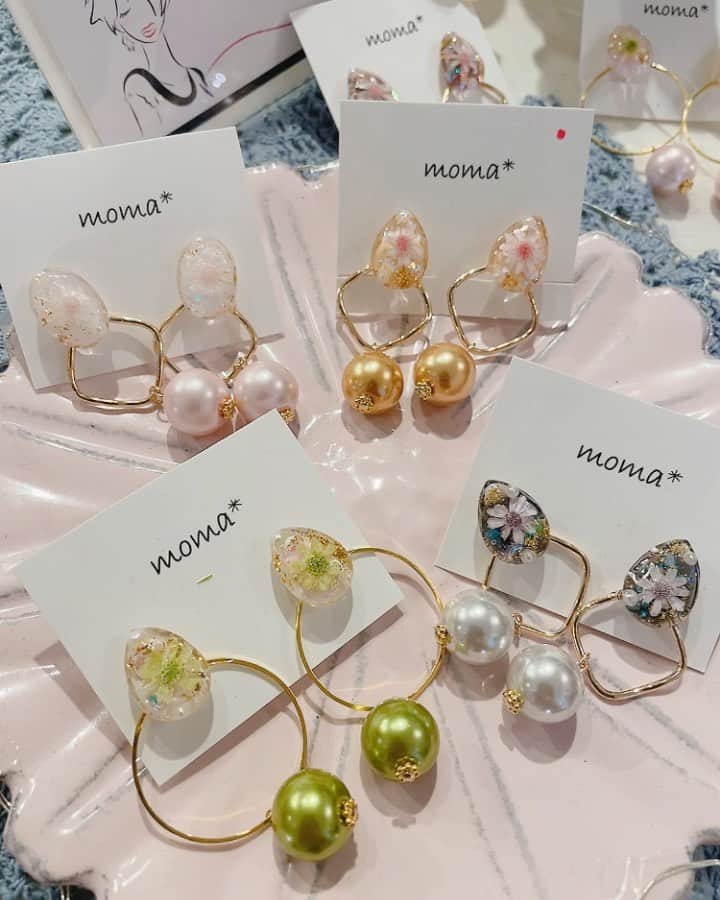 Fleur Fleurのインスタグラム：「@ERIKA.MOMA  系列 春季珍珠款 呢一個款戴上耳係會變得好好睇 最鍾意粉色嘅珍珠🥰💖」