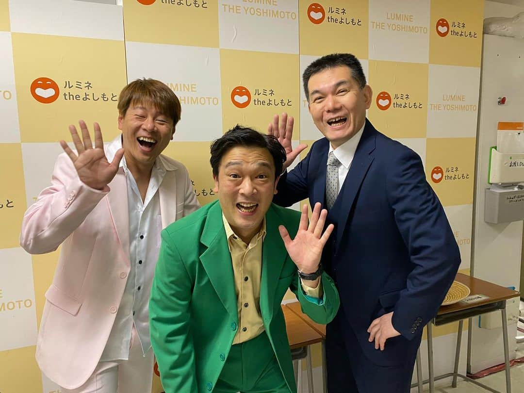 ロッシーさんのインスタグラム写真 - (ロッシーInstagram)「今日は、【ルミネスケジュールSPコメディほんこん班】!  滑舌亭3人だよ！ ちゃんと喋れないメンバーいっぱいで、 楽しいよ！ 是非！ ルミネに！ 　  滑舌亭玉村照彦さん！こと、 シベリア文太さん 滑舌亭ニセ札作り！こと、 ガリットチュウ熊谷 滑舌亭あんちゃん！こと 野性爆弾ロッシー  #吉本新喜劇 #ほんこん さん #ルミネ #滑舌亭一門 #滑舌亭玉村照彦 #滑舌亭ニセ札作り #滑舌亭あんちゃん #シベリア文太　さん #ガリットチュウ熊谷 #野性爆弾 #ロッシー #より。 #ロシ写真」2月23日 16時13分 - yaseibakudan_rossy