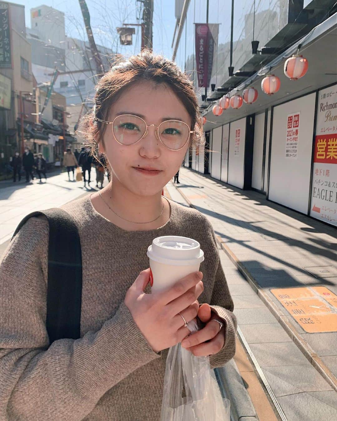 よしかわなみのインスタグラム：「ㅤㅤㅤㅤㅤㅤㅤㅤㅤㅤㅤㅤㅤ 何年かぶりにㅤㅤㅤㅤㅤ 家族でお出かけできた〜！ ㅤ Photo by little sister. ㅤㅤㅤㅤㅤㅤ」