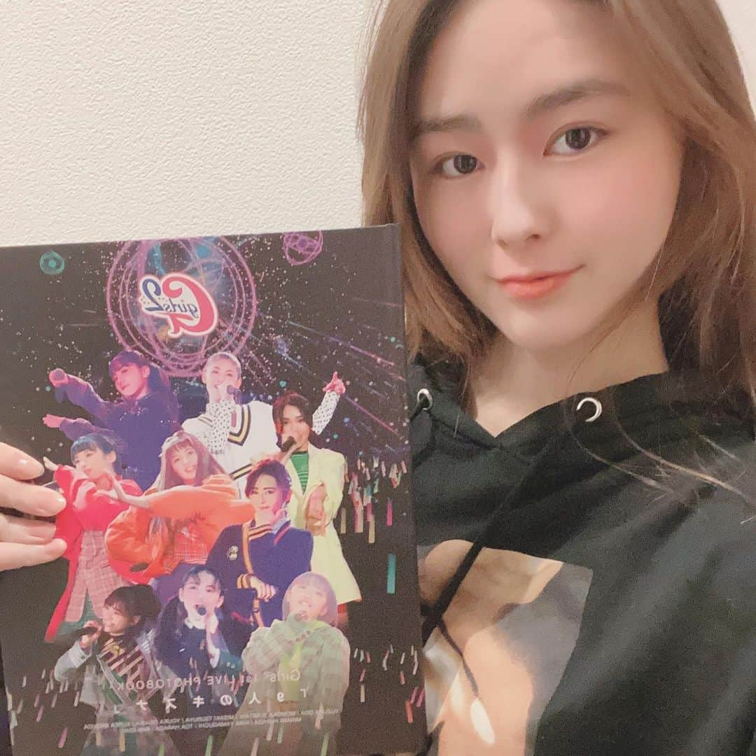 Girls²さんのインスタグラム写真 - (Girls²Instagram)「♡♡♡ ﻿ Girls² 1st LIVE PHOTOBOOK 「9人のキズナ」 いよいよ発売！！  ライブでしか見る事ができない、貴重な瞬間がフォトブックとして帰ってくる！ 「9人のキズナ」をテーマにLIVEの思い出がいっぱいに詰まった1冊！ いつでもGirls²に会える！  2月25日発売☆☆☆ お申込み受付中！  #Girls2 #ガールズガールズ﻿ #PartyTime  #GirlsRevolution #9人のキズナ﻿ #がるがるちゃんねる﻿ #ラブパトリーナ #ラブパト﻿ #小田柚葉  #隅谷百花 #鶴屋美咲 #小川桜花 #増田來亜﻿ #菱田未渚美 #山口綺羅 #原田都愛 #石井蘭﻿ #渡辺未優 #山口莉愛 #山下結衣 #杉浦優來 #teen #jpop #photobook #throwback #tb #japan #instalike」2月23日 16時49分 - girls2_official