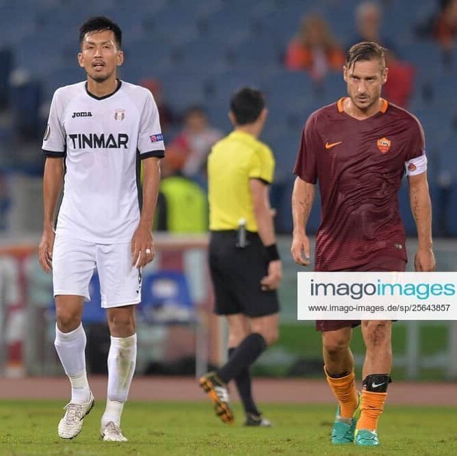瀬戸貴幸のインスタグラム：「戦意喪失﻿ ﻿ #totti﻿ #roma﻿ #👑﻿ #海外サッカー﻿ #riseup」