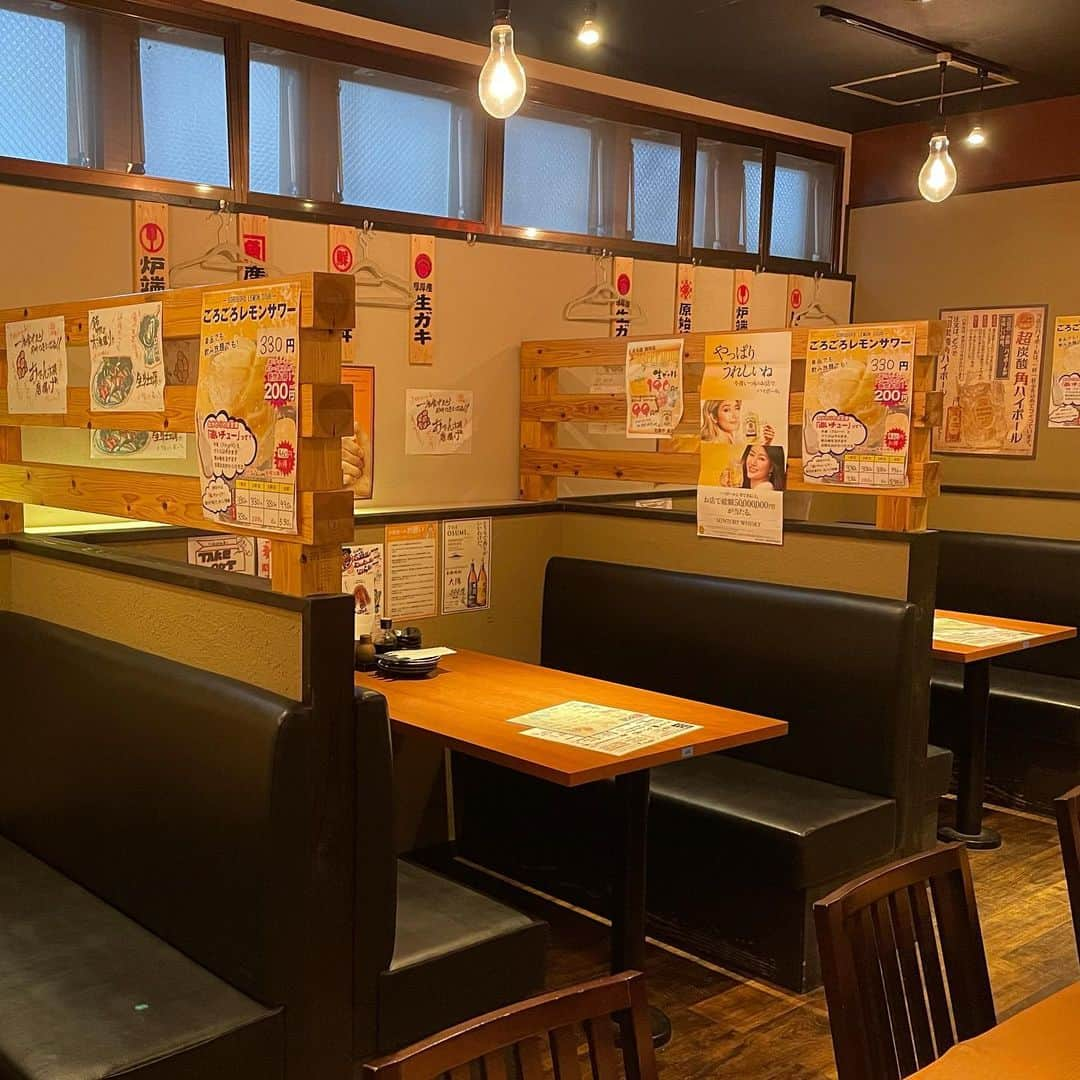 とろ函 膳所店さんのインスタグラム写真 - (とろ函 膳所店Instagram)「とろ函膳所です！  祝日ですがお席空いてますよ！ 本日「インスタ見た」でワンドリンクサービスします！ 是非！！！！！！！  #とろ函#居酒屋 #滋賀県 #滋賀#膳所駅#foodphoto #followme  #鮮魚 #海鮮 #新鮮 #駅近 #日本酒 #地酒 #北海道#牡蠣 #個室 #団体 #貸切 #接待 #合コン #コース #飲み放題 #安い #主婦 #サプライズ #宴会 #炭火焼#ハッピーアワー#コロナに負けるな#鍋料理」2月23日 17時07分 - torobako_zeze