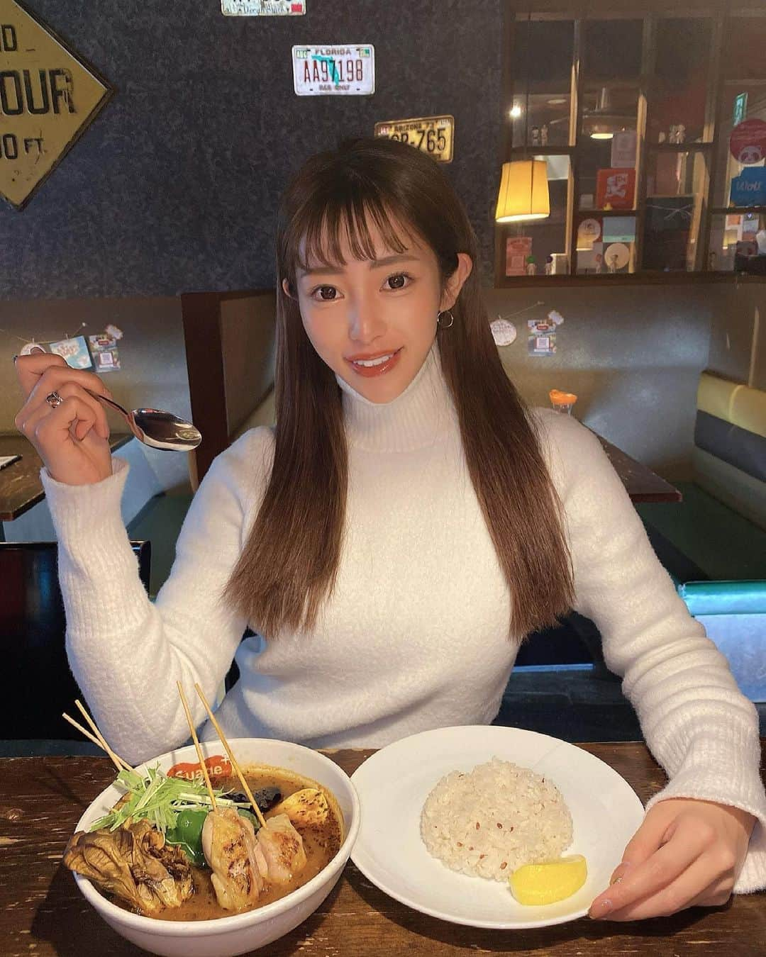 MANAMIのインスタグラム：「. 食べまくる旅🍛 行きたいお店がいっぱい」