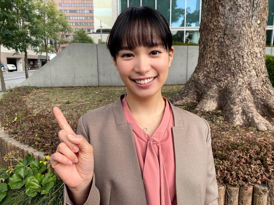 アノニマス〜警視庁“指殺人”対策室〜のインスタグラム：「‪#関水渚 さん 掲載情報☝️✨‬  ‪＼昨日22日(月)発売／‬ ‪▪️ #ViVi @vivi_mag_official ‬ ‪▪️ #美的 @bitekicom   ‪＼明日24日(水)発売／‬ ‪▪️ #TVステーション ‬  ‪#アノニマス 撮影の合間で行った‬ ‪ViViさんの取材に立ち合わせて‬いただいた際に📸💕‬  ぜひチェックしてみてください！！」