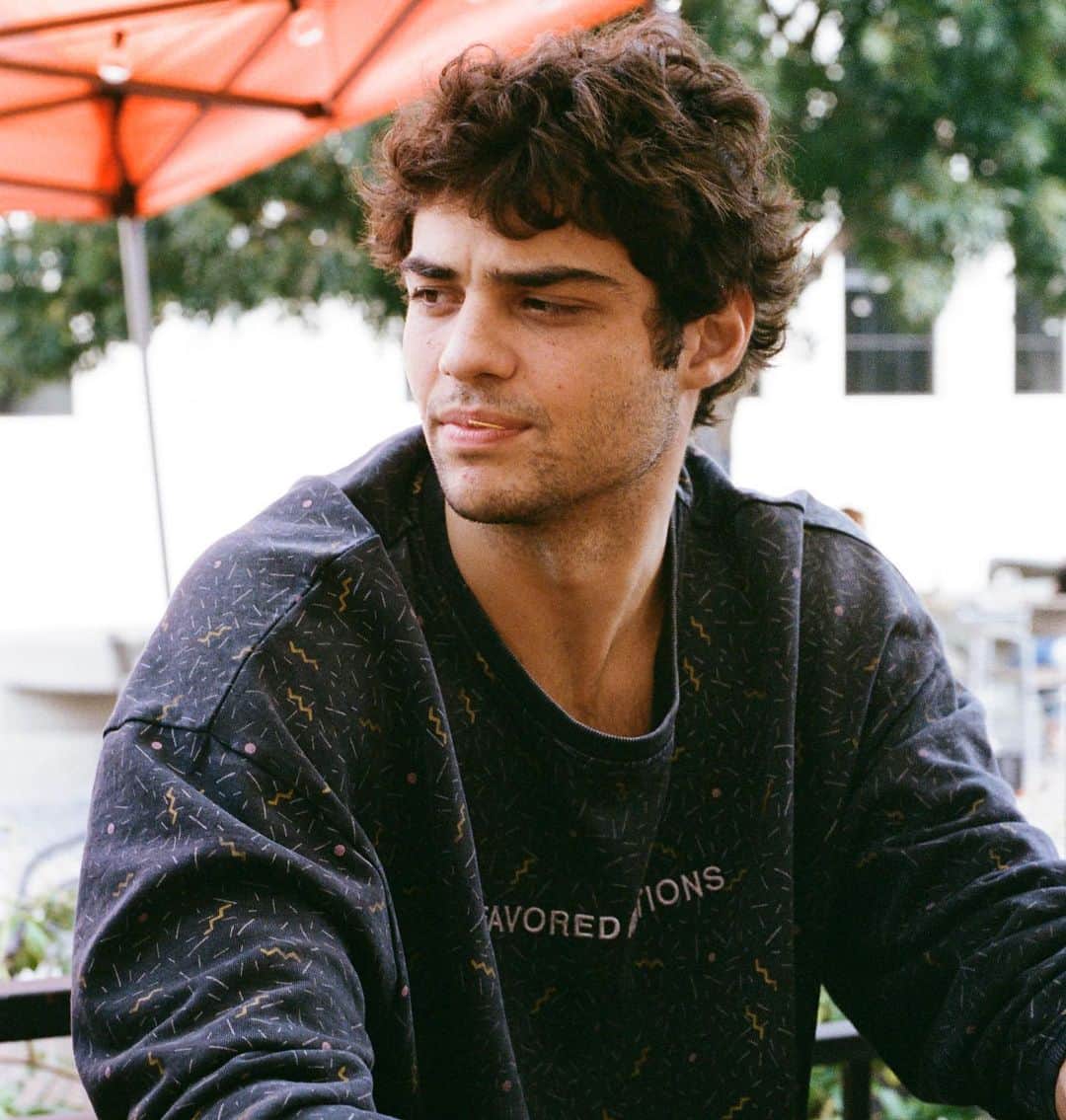 ノア・センティネオのインスタグラム：「Where is @kylemccarthy」