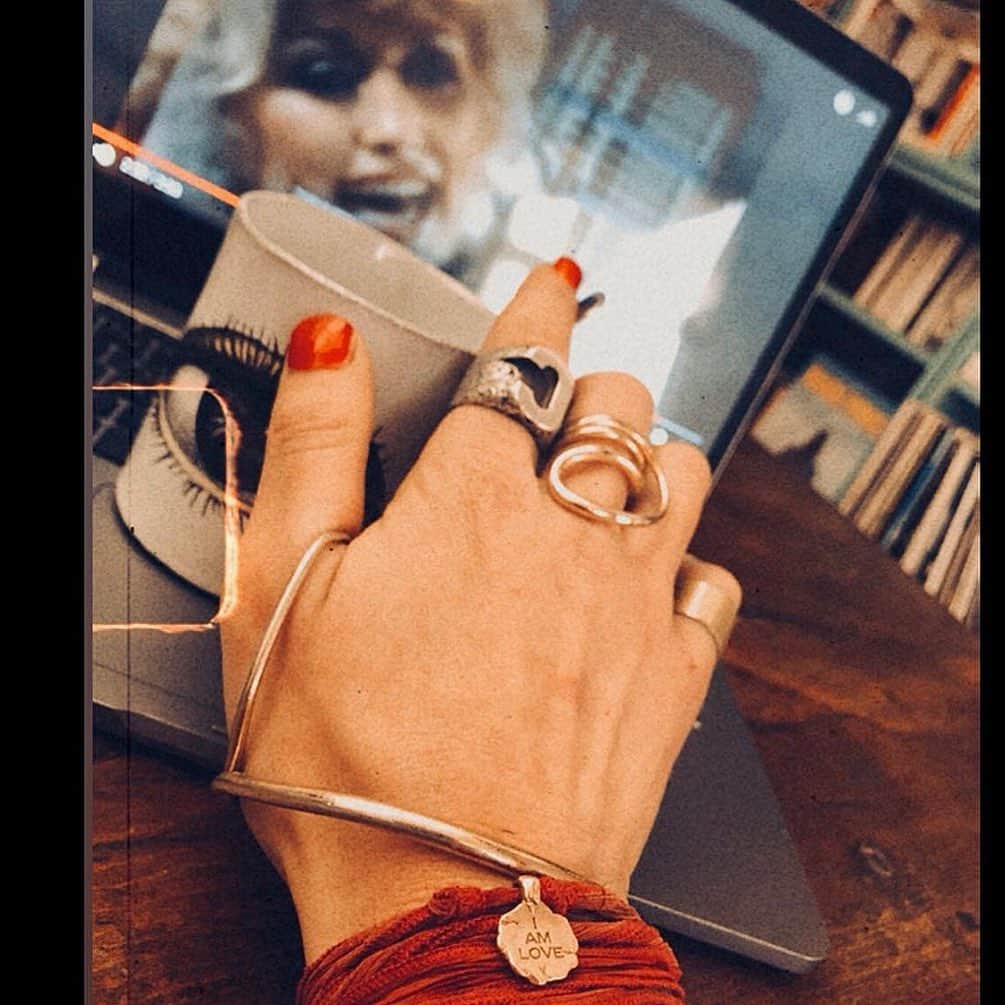 キャサリン ミッシェルさんのインスタグラム写真 - (キャサリン ミッシェルInstagram)「Thank you for posting @zadijo 📷 #france #cinema #vision #film #collector #iamlove #luckycharm #amour #amore #reclaimedmetal」2月23日 17時57分 - catherinemichiels