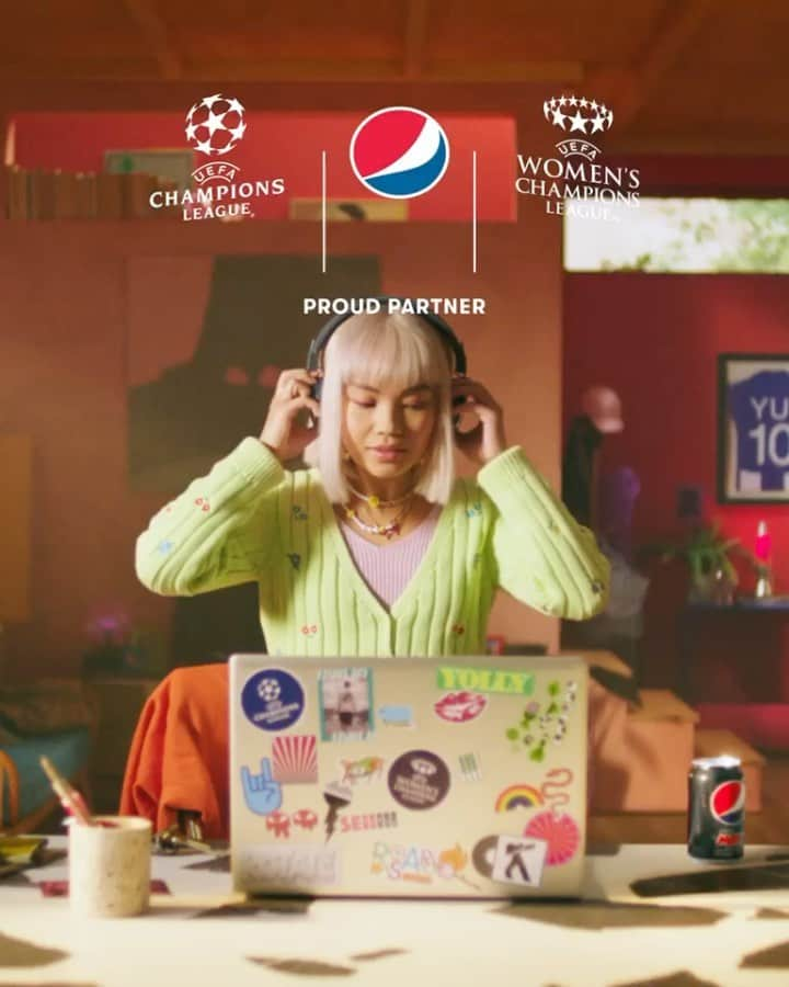 ジェイドン・サンチョのインスタグラム：「Fizzing To Life with @pepsiglobal #ForTheLoveOfIt」