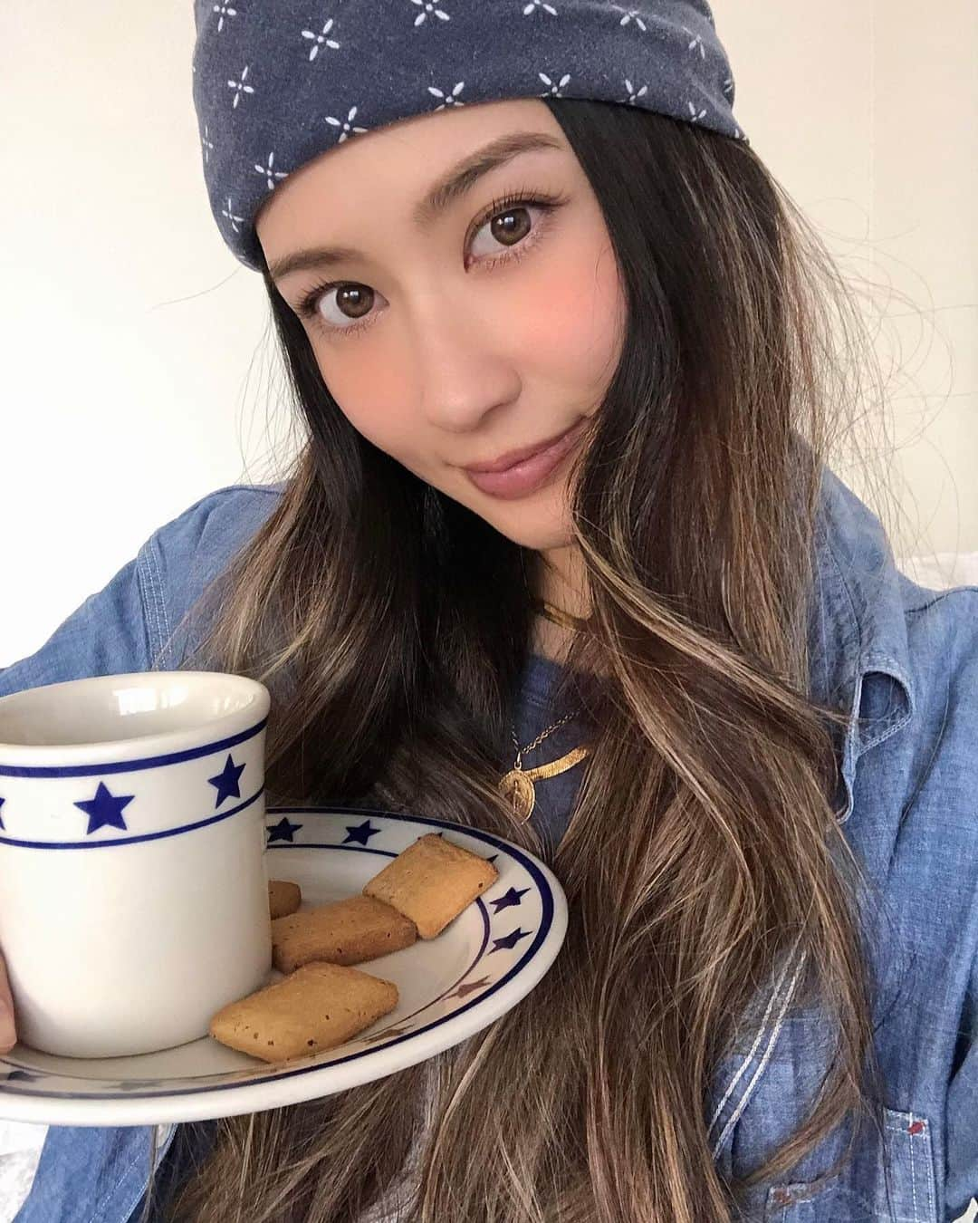 Mihoのインスタグラム：「砂糖不使用xグルテンフリーのクッキー🍪チアシードも入ってるから腹持ちも🙆‍♀️💕  クッキーなのにカロリー32kcal🥺💭  食べないとか我慢するダイエットはしない主義！だからこそおやつの選び方にはコダワリあります🌙🌿  味も香ばしくてサックサクで美味しいよ❤︎  @bijocookie_beaucebran  #美女クッキー #beaucebran #美女クッキーbeaucebran #ダイエット記録 #ダイエットアカウント #ダイエット仲間募集中 #ダイエット仲間と繋がりたい #食べて痩せるダイエット #美容 #スキンケア #肌質改善 #肌ケア #美肌になりたい #美肌作り #美肌ケア #メイク #美肌食 #米ぬか」