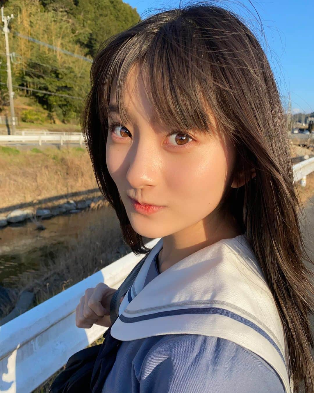 瀬田さくらのインスタグラム：「. も〜！急に写真撮らんでよっ！！  #瀬田さくら #ちゃん瀬田 #やっぱり瀬田 #ばってん少女隊 #ばっしょー #スタプラ #アイドル #制服 #学校帰り #田舎 #福岡 #九州 #博多弁」