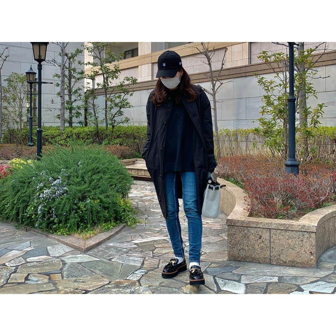 liiiiche23のインスタグラム：「・﻿ ・﻿ my birthday🧸笑﻿ 5年前位からずっと食べたかった　 @henri_charpentier1969 ﻿ 毎年タイミングが合わず食べれなかったけど、﻿ 今年ようやく🥺❤️﻿🎂 そんな一緒にケーキを取りに行ったコーデ🤣笑﻿ ・﻿ ・ #code #coordinate #fashion #instafashion #instagood #outfit #outfitoftheday #ootd #dailylook #dailylook_japan #dailylook_jp #zara #ザラ #mizuiroind #ミズイロインド #denim #デニム #tods #todsshoes #トッズ #トッズシューズ #ローファー #hermes #hermesbag #エルメス #henricharpentier #アンリシャルパンティエ  #brirthday #birthdaycake #バースデー」