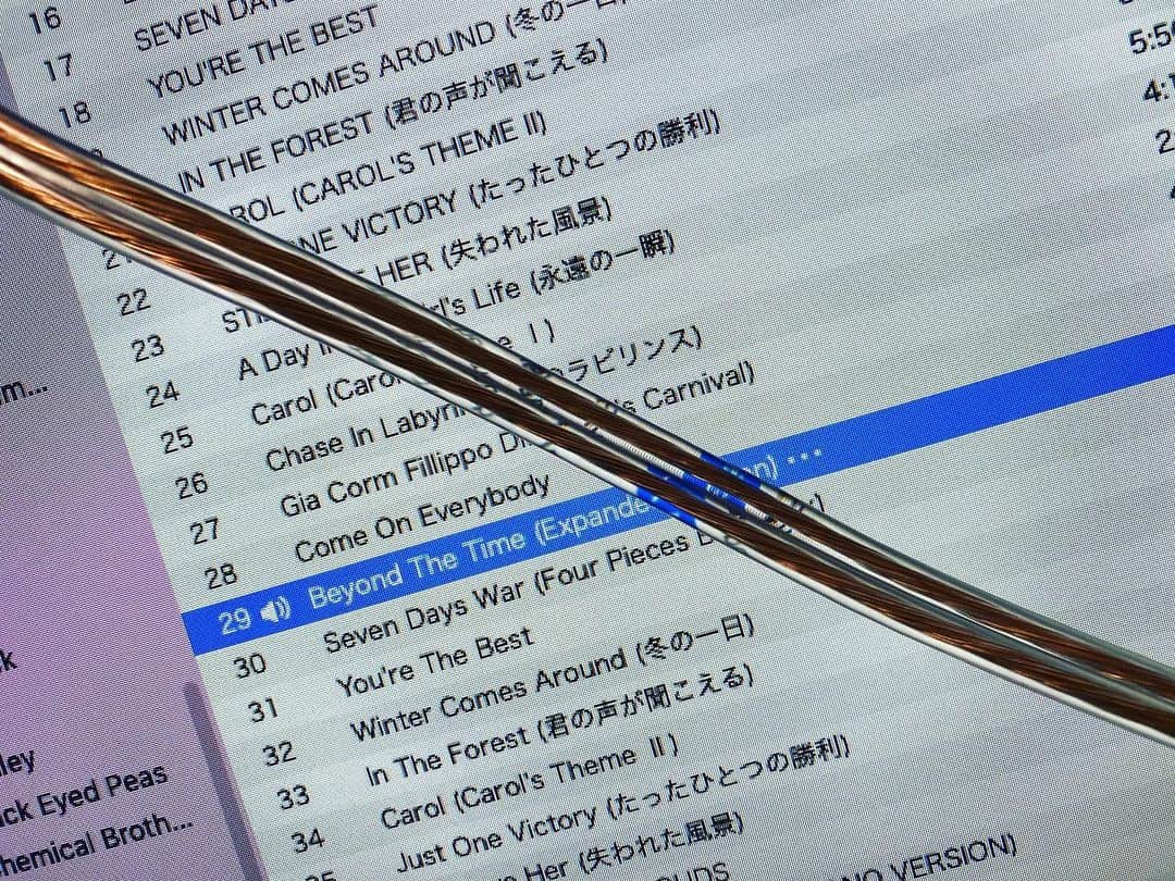 Shinnosukeさんのインスタグラム写真 - (ShinnosukeInstagram)「新発売の「HIBINO 104-Y3用ケーブル」を早速使わせていただいてるんだけど、音がクリアになってる！  前のケーブルも充分パワフルで良かったんだけど、今回のは更に明瞭度上がってて素敵です👍リバーブの広がりとかミックスの立体的な面もより分かりやすくなってるよ！   素晴らしい！ありがとうございます〜😊  #HIBINO #JBL #104Y3用ケーブル」2月23日 18時47分 - shinscapade