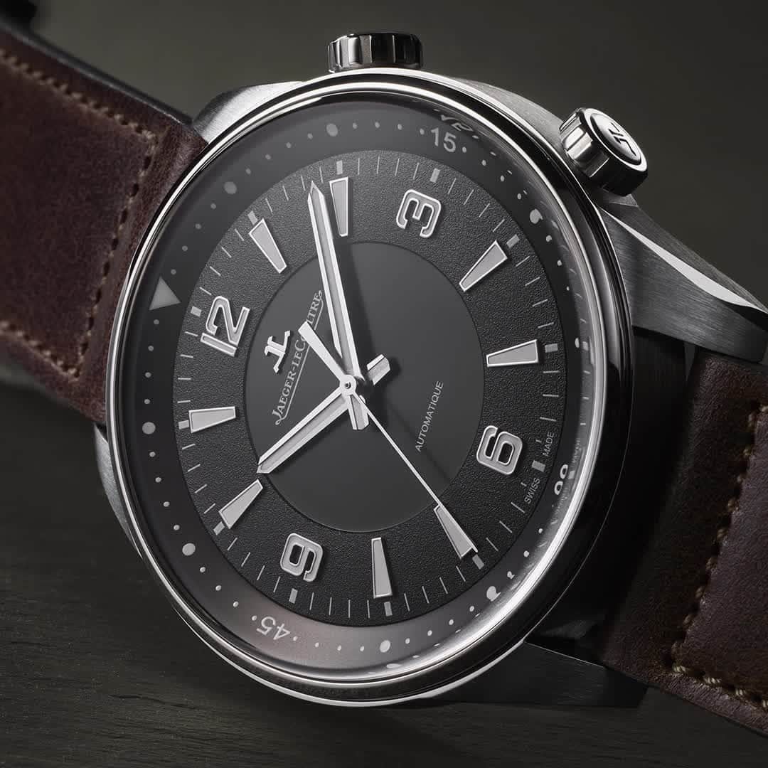 ジャガールクルトのインスタグラム：「Sporting elegance.  #JLCPolaris _ Polaris Automatic _ Combining the high manufacturing know-how of Jaeger-LeCoultre with its mechanical movement made in-house, the Polaris Automatic is imbued with robustness, design aesthetic and sporty elegance. The symbol for an active lifestyle.  _ #JaegerLeCoultre  #JLCPolaris #积家北宸  #AutomaticWatch  #Elegance #Watchmaking #HomeofFineWatchmaking #SwissWatch #积家」