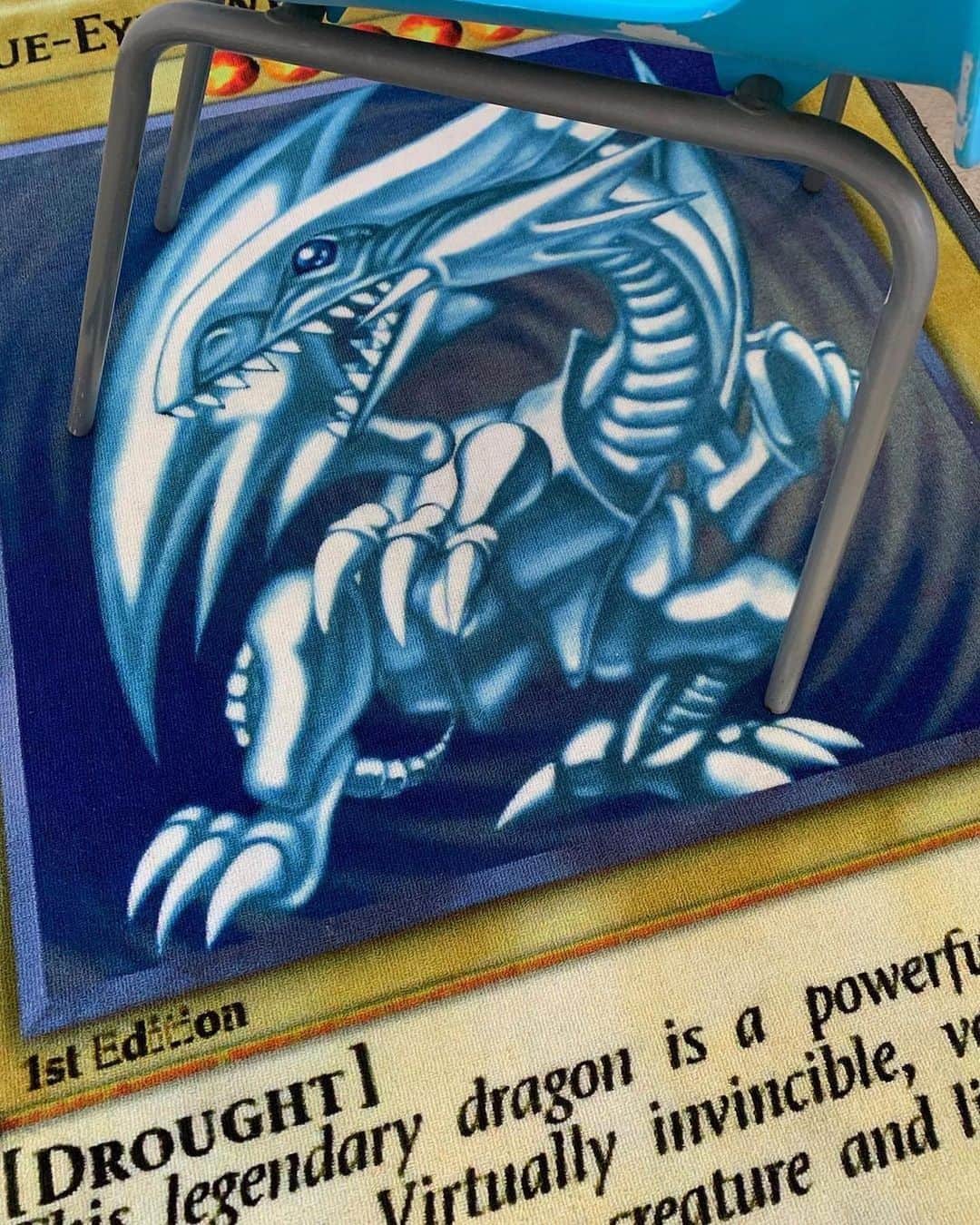 HYPEBEASTさんのインスタグラム写真 - (HYPEBEASTInstagram)「#hypeAF: Emerging Internet brand @cameupinthedrought has released a Blue-Eyes White Dragon rug for fans of the classic ‘Yu-Gi-Oh!’ Modeled after an actual Konami card, the rug measures 4.5 feet by 3.3 feet, and accurately replicates the look of Seto Kaiba’s signature Blue-Eyes White Dragon card with “Drought” branding subtly inserted throughout. It’s available for 48 hours only on Drought’s website for $150 USD.⁠⁠ Photo: Drought」2月23日 18時52分 - hypebeast