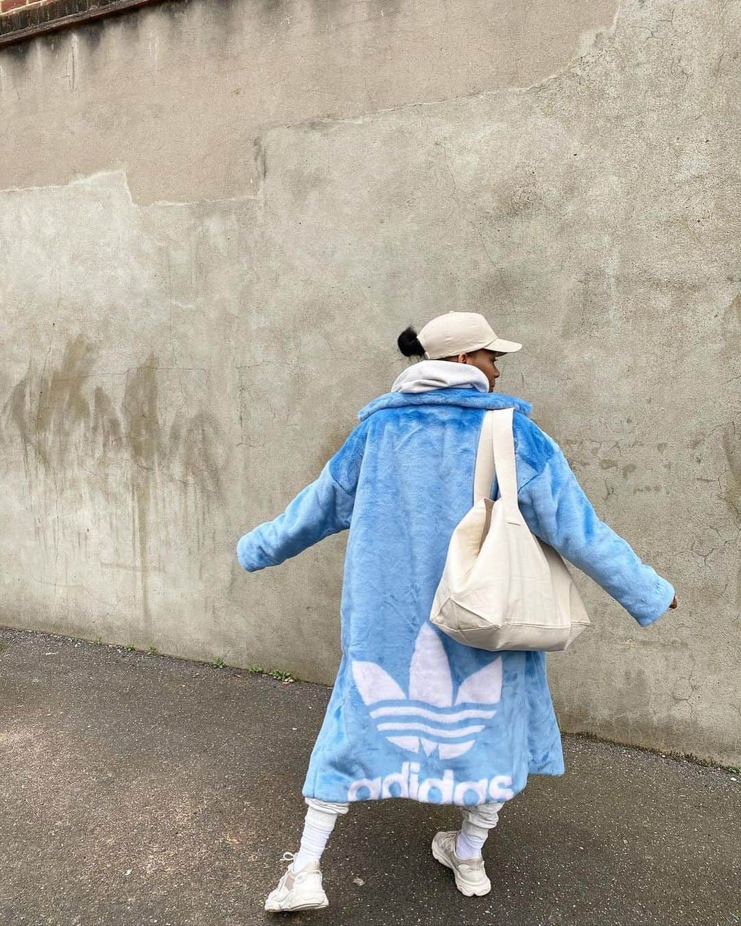 ASOSさんのインスタグラム写真 - (ASOSInstagram)「We 💙 seeing your #ICYPARK 🧊⚡️ What did you cop from this drop 👇 📸 @kerrealshakira [she/her]」2月23日 18時52分 - asos
