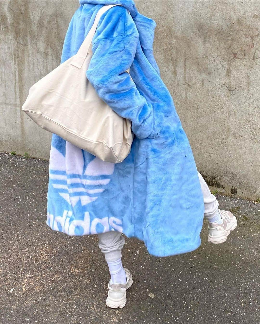 ASOSさんのインスタグラム写真 - (ASOSInstagram)「We 💙 seeing your #ICYPARK 🧊⚡️ What did you cop from this drop 👇 📸 @kerrealshakira [she/her]」2月23日 18時52分 - asos