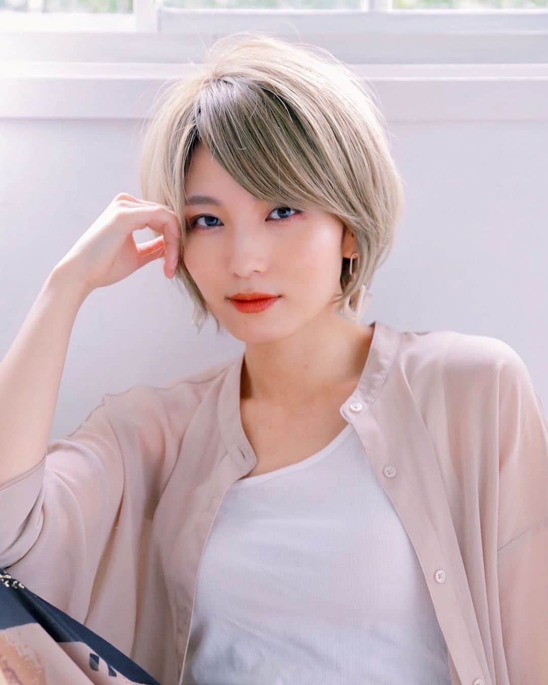 サキのインスタグラム：「. 少し前の髪🐑  @yuki.__ue  .  #春カラー #春ヘア  #ハイトーンベージュ」