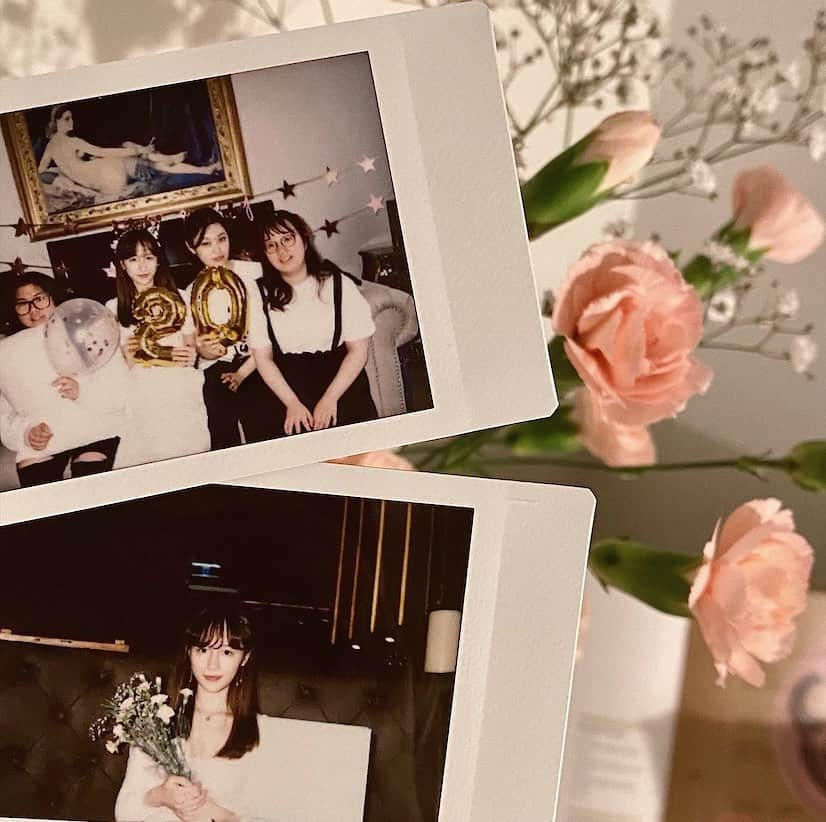 KIYOMI GRACEさんのインスタグラム写真 - (KIYOMI GRACEInstagram)「More birthday feed •  •  •  #ハーフ #モデル #アイドル #女子大生 #20歳の誕生日 #誕生日会 #誕生日 #フィルム  #ケーキ #お花 #おしゃれさんと繋がりたい #팔로우환영 #팔로우반사 #셀스타그램  #좋아요 #데일리 #데일리룩 #일상 #셀피 #셀카 #birthday #party #friends #polaroid #film #vintage #dinner #flowers #bouquet #aesthetic」2月23日 19時10分 - kiyominie