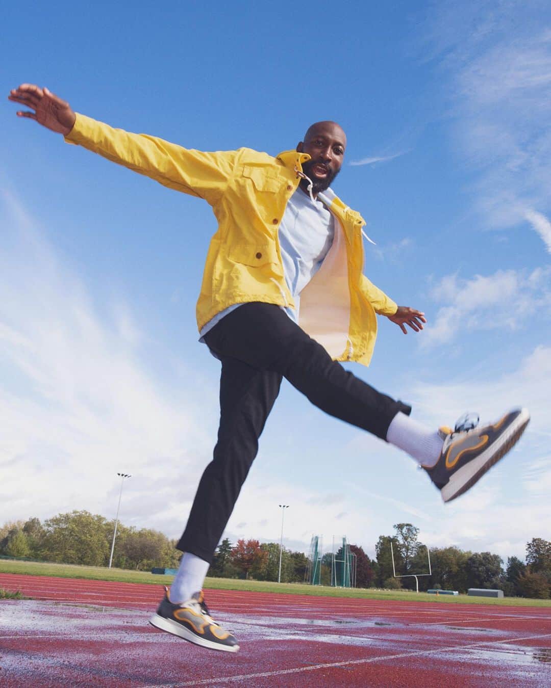 エコーのインスタグラム：「Whatever the weather, move like you.」
