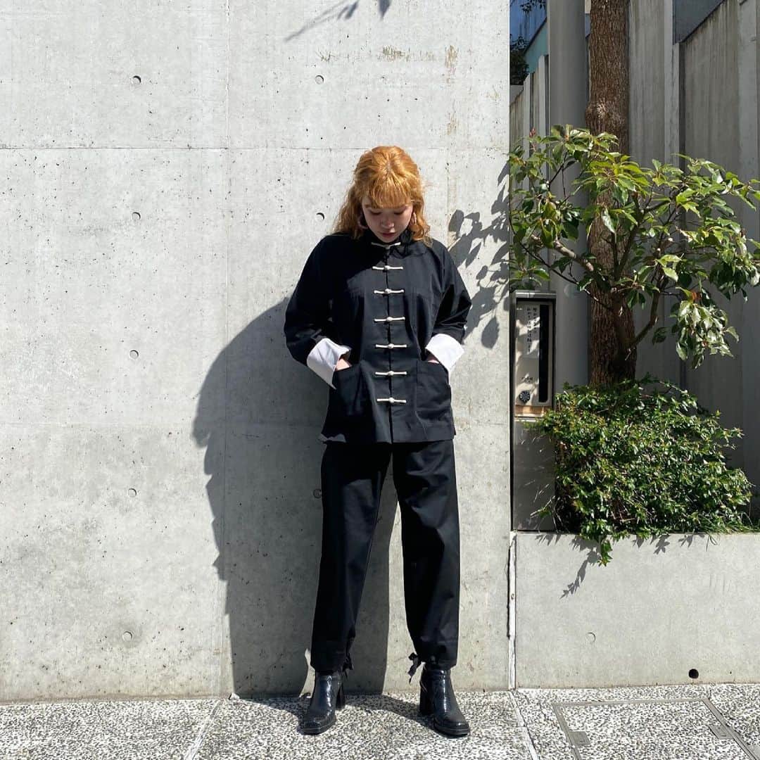 PUNK CAKEのインスタグラム：「•monotone china set up  #punkcake  #vintage #vintageclothing  #80sfashion  #古着 #古着コーデ  #古着女子 #レディース古着　 #原宿 #harajuku  #harajukufashion  #原宿古着屋 #東京古着屋  #古着屋巡り #古着通販」