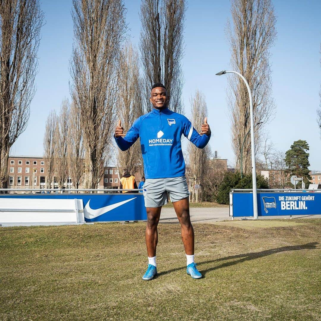 ジョン・コルドバさんのインスタグラム写真 - (ジョン・コルドバInstagram)「Vamos 💪🏾⚽️ @herthabsc」2月24日 0時50分 - jhoncordoba9