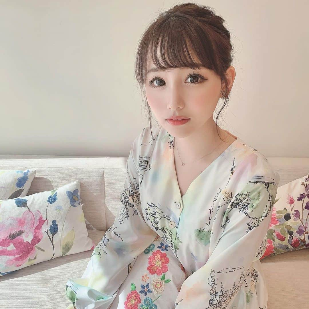 加藤里奈さんのインスタグラム写真 - (加藤里奈Instagram)「⋆ おうちじかんはゆったりワンピで👗  @chesty_official  @chestystyle_official   #ootd #fashion #instafood #instagram  #hairstyle #outfit #code #instafashion  #ファッション #撮影 #ヘアスタイル #ヘア  #コーディネート #コーデ #今日の服  #chesty #chestystyle #おうちコーデ」2月23日 19時37分 - katoco0326