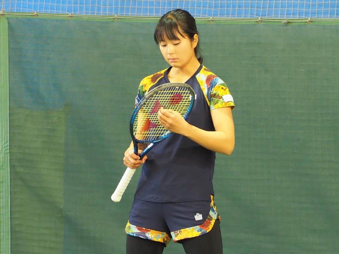 佐藤久真莉のインスタグラム：「めちゃくちゃ可愛い❤ ひまわりとひまりだよ🌻️﻿ ﻿  #テニス ﻿ #テニス女子﻿ #テニスウェア ﻿ #プロテニスプレイヤー ﻿ #スポーツ ﻿ #スポーツウェア ﻿ #スポーツ女子 ﻿ #武内総合会計﻿ #富士薬品 ﻿ #アドミラルアスレ﻿ #吉田歯科クリニック ﻿ #ヨネックス ﻿ #professionaltennis ﻿ #tennis ﻿ #tennisgirl ﻿ #tennisplayers ﻿ #sports ﻿ #admiralathletics」