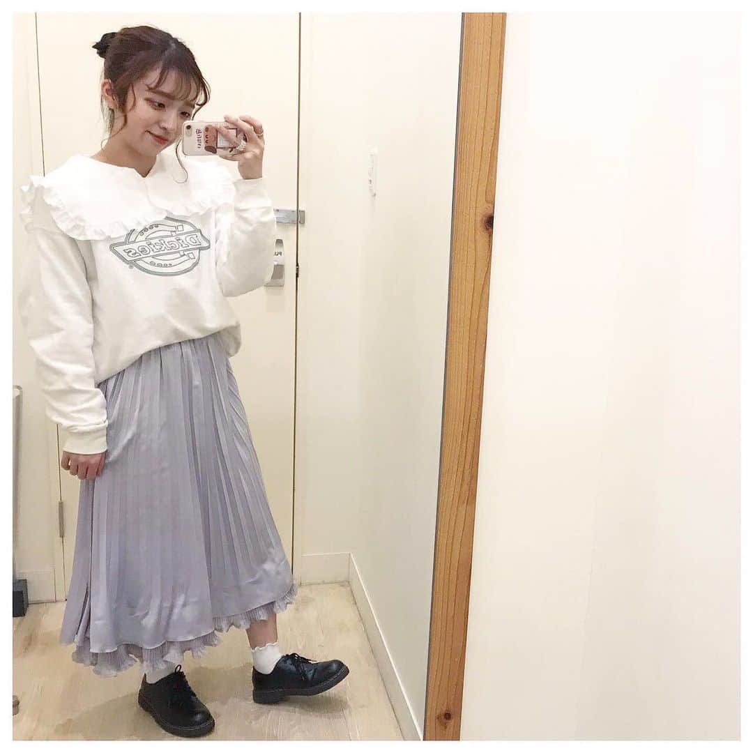 ジーンズメイトさんのインスタグラム写真 - (ジーンズメイトInstagram)「イオンモール四條畷店スタッフオススメのアイテムをご紹介します🐞 . . . Dickies 裏毛プリントスウェット Price:¥3,500+tax Color:ホワイト/イエロー/ブラック Size:M/L . ． 今年注目のDickiesは春カラーで軽い感じにまとめたいですね🍀 . スウェットとロングスカートは最強の組み合わせ❣️ . . . #jeansmate #ジーンズメイト #春物新作 #dickies #ディッキーズ #春カラー #ロングスカート #スウェット #スウェット女子 #ootd #アパレル #ファッション #スタッフオススメ #イオンモール四條畷」2月23日 20時00分 - jeans_mate