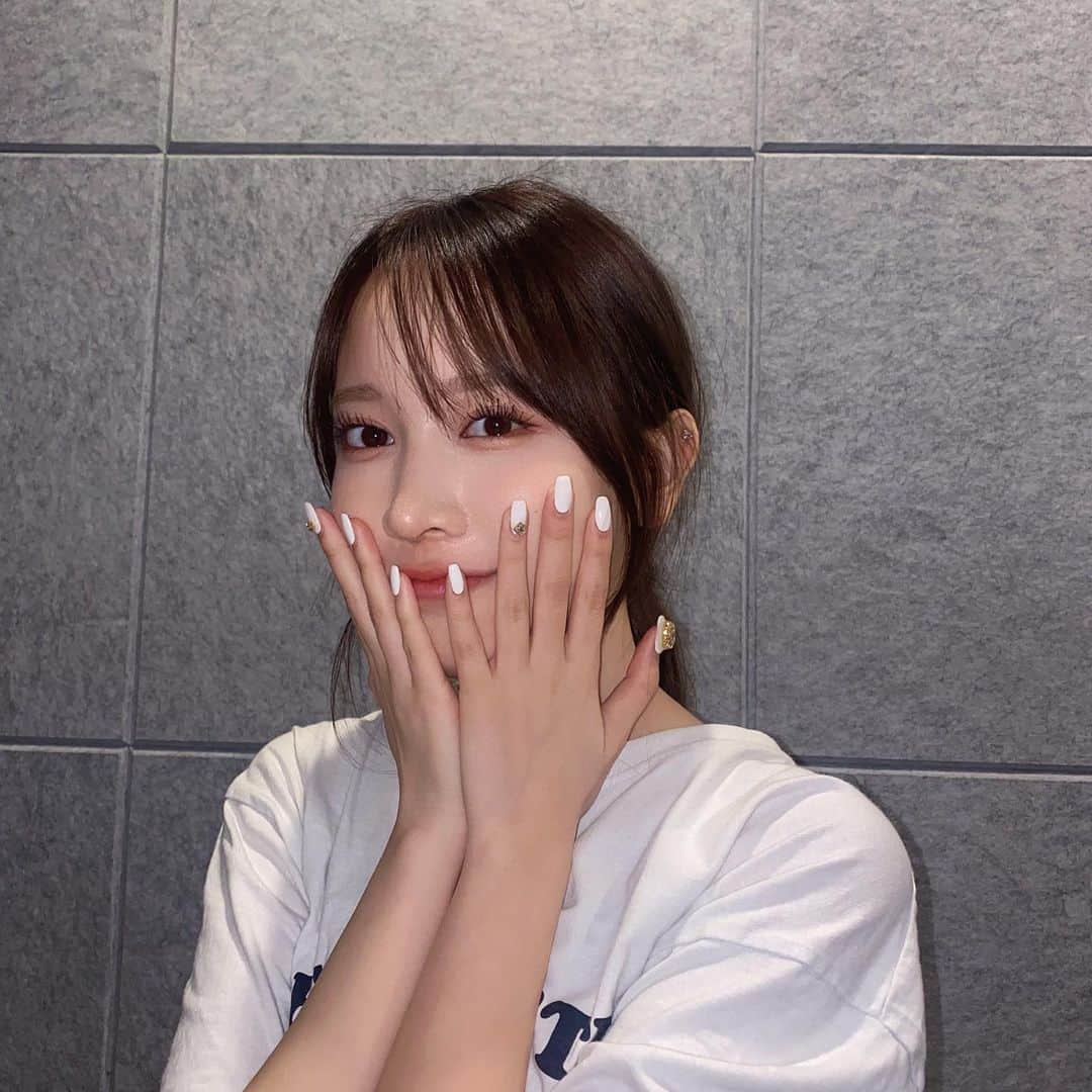 のインスタグラム：「親指の強そうでしょ💅」