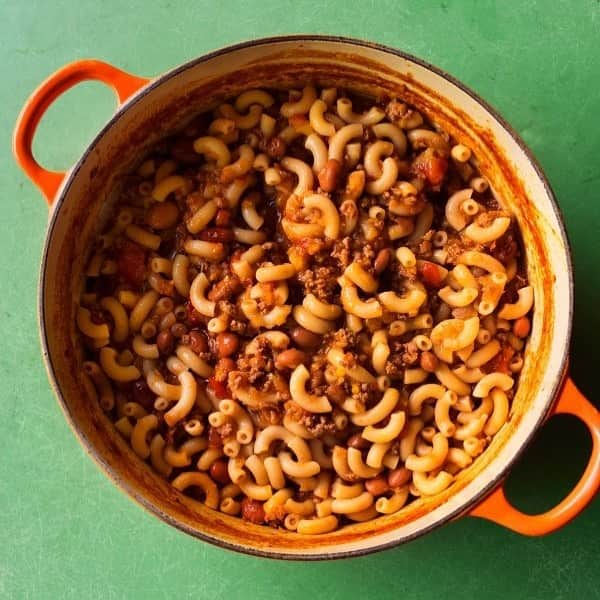 ナイジェラ・ローソンさんのインスタグラム写真 - (ナイジェラ・ローソンInstagram)「I’m always happy when this is #RecipeOfTheDay. It’s a one-pot supper of minced beef with beans (from a can) and pasta, that was a favourite for tea when my children were small, and I still love it. It’s simple and soothing, and just what’s needed right now. .  And to get the recipe, either go to nigella.com or click on link in bio. What I mean by this, is that you tap on my name, which will take you to a page that has a link on it that says www.nigella.com/instagram. When you click on this link, it will take you to a page of photographs: click on the photograph you can want the recipe of, and you will be taken to it!  . Photograph by Jonathan Lovekin  #howtoeat #onepotmeal」2月23日 20時11分 - nigellalawson