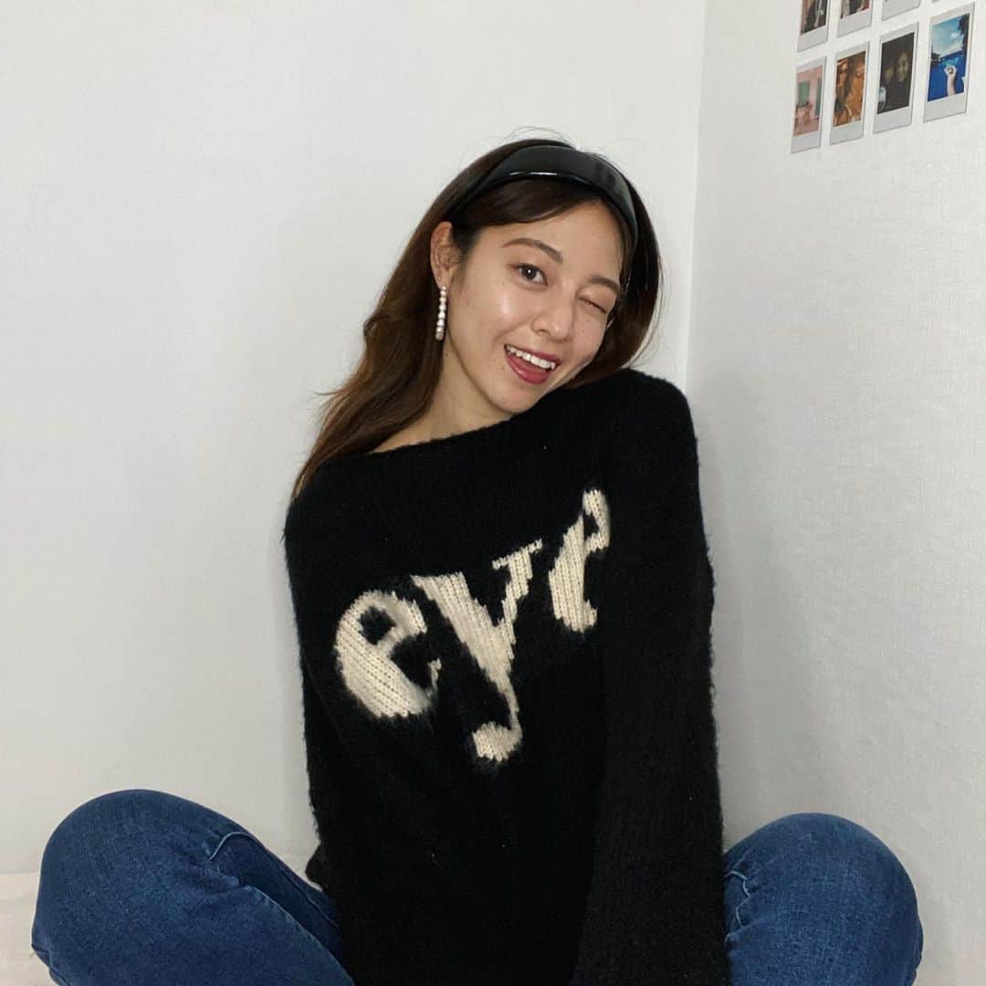 AYASAのインスタグラム：「Basic style 👖 Knit @valmuer_official  —— #fashion」