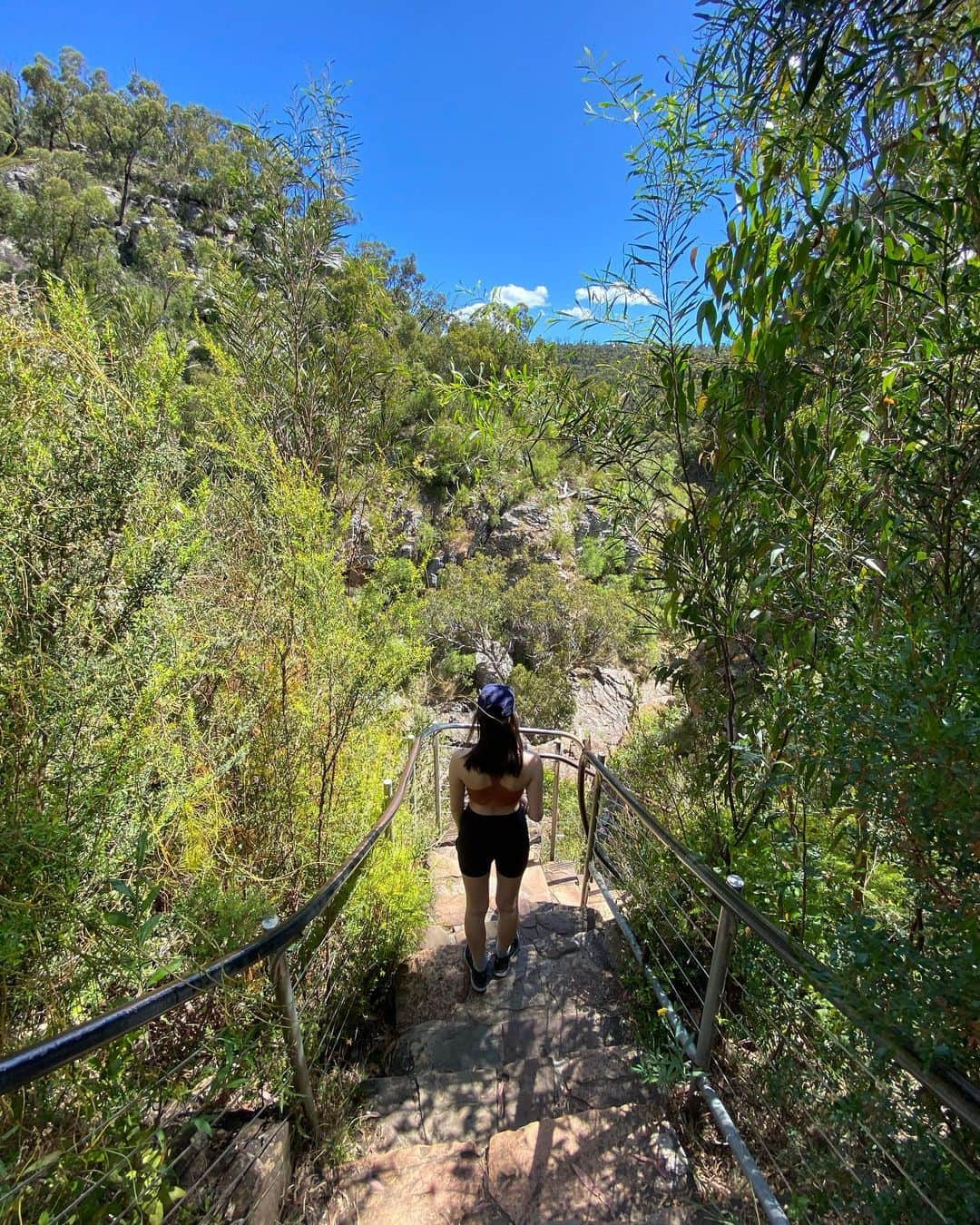 リアンさんのインスタグラム写真 - (リアンInstagram)「I really should spend more time in nature 🌿💚﻿ - don’t ask me why I put two pics taken at the exact same spot, I couldn’t choose which🧞‍♂️」2月23日 20時14分 - leanne27m