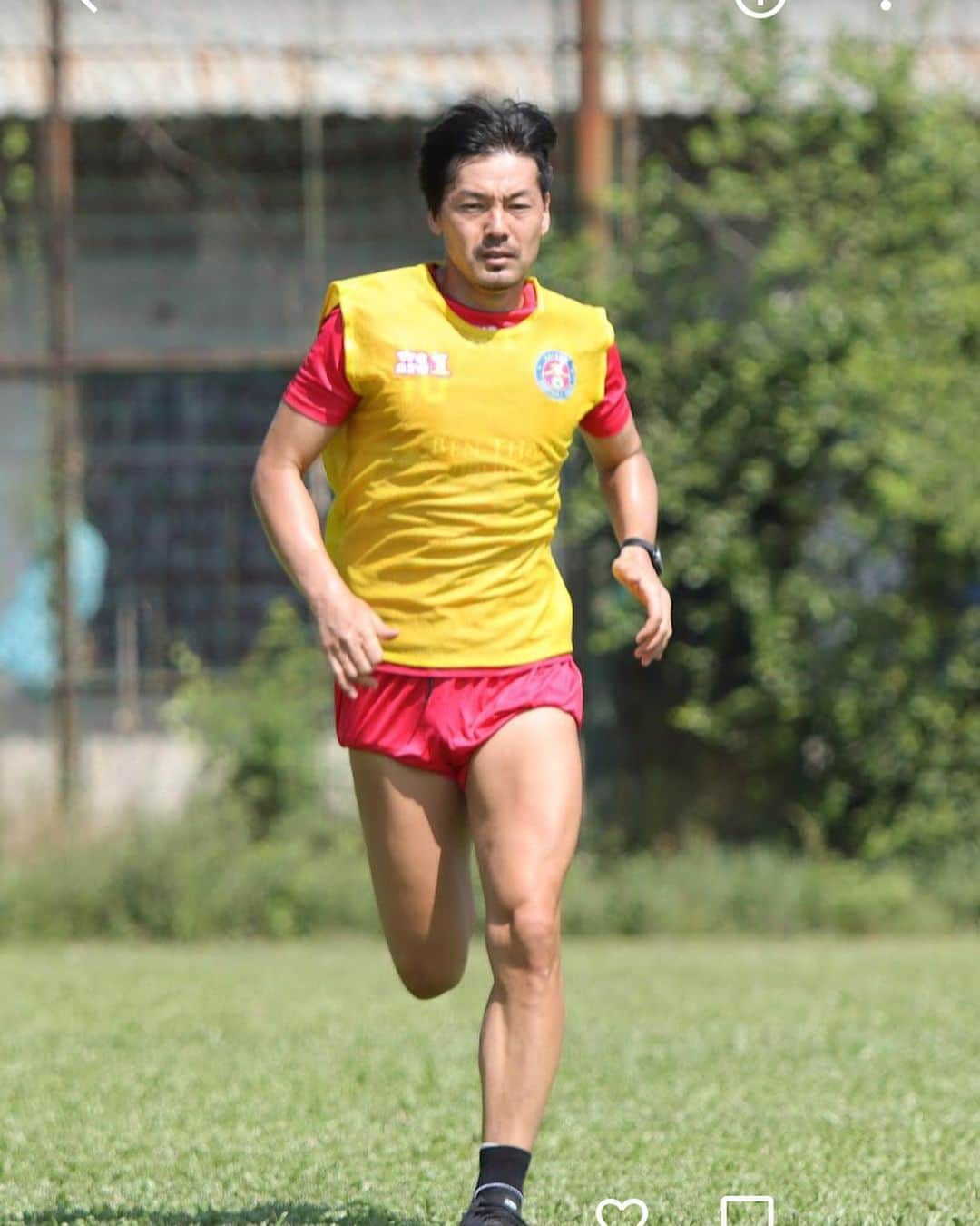 松井大輔さんのインスタグラム写真 - (松井大輔Instagram)「旧正月終わってトレーニング再開 走って走って走ってます。  Restart training  run run run. #vietnam  #saigon #hochiminhcity  #training #run  #fitness  #soccer #style  #technique」2月23日 20時15分 - matsuidaisuke_official