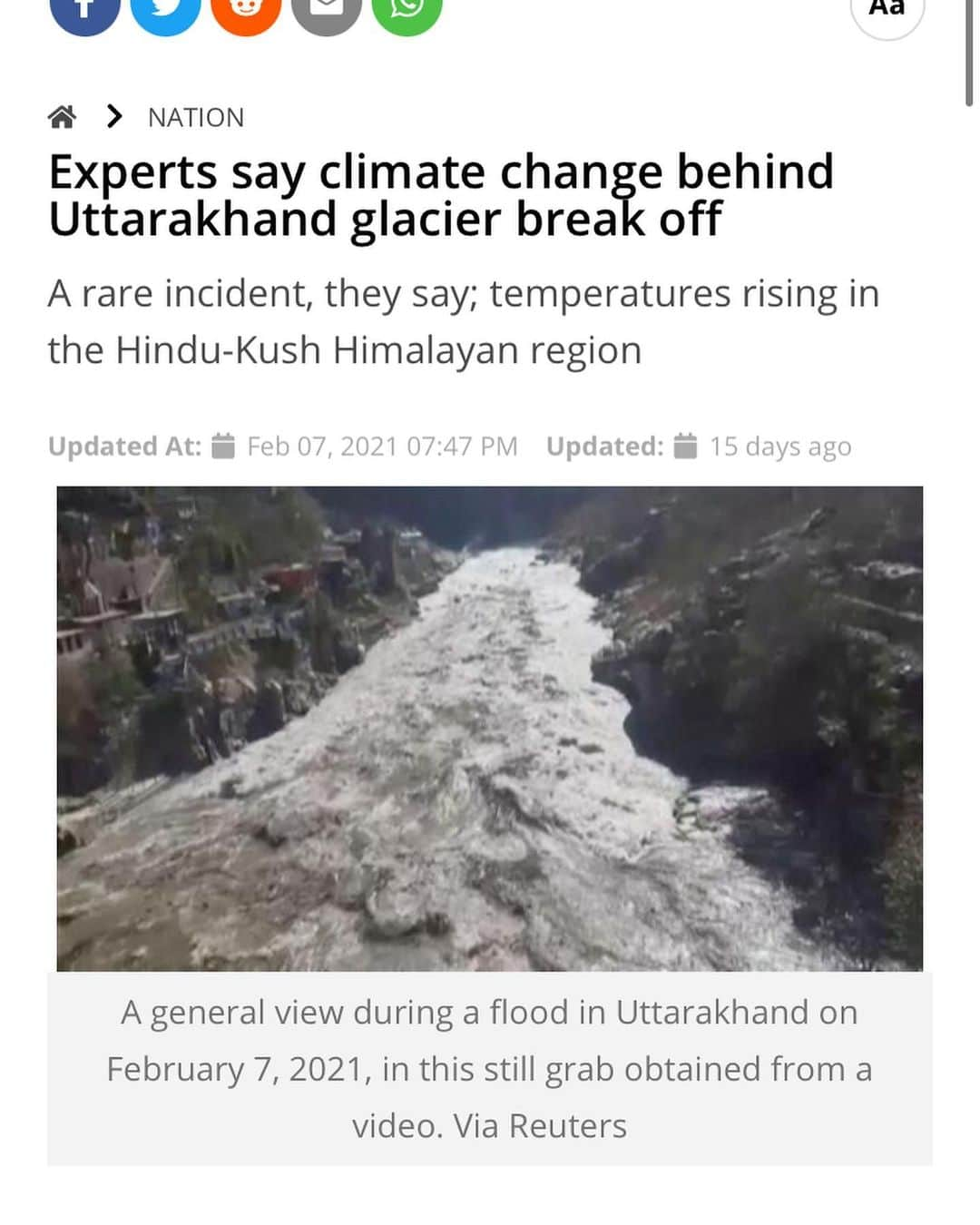 Abhinav Chandelさんのインスタグラム写真 - (Abhinav ChandelInstagram)「The situation is bad, and we need to talk about it.  The climate change is here and it’s very much real, because of it the mountain communities are suffering, forest fires are raging, temperatures are increasing, we are looking at water shortage and power cuts in coming months.  And there have been a few isolated snowfalls, which people is putting in their stories and reels, making everyone else feel that situation is normal in the mountains. But it is not.  So please, between reels and stories, let’s talk about the real situation as well. Let’s atleast talk about it, prompting everyone to read about the situation in the mountains.  So everyone can learn that global warming is global, and what we do in our cities and countries is affecting the Himalayas, and it won’t be long before we might see huge climatic disasters in these regions. . . . Please share this across . . . . . . . . #climatechange #climatecrisis #climatechangeisreal #climateaction #climateemergency #climatestrike #climatechangeawareness #climateactionnow #climatebreakdown #uttarakhand #himachal」2月23日 20時28分 - abhiandnow