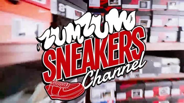 Juniorのインスタグラム：「ズンズンチャンネルが10万人行ったので約束通りスニーカーチャンネル始めるよ！  チャンネル登録よろしく！ ズンズンスニーカーチャンネルで検索！  #ズンズンスニーカーチャンネル #ズンズンチャンネル #レッドスパイダー」