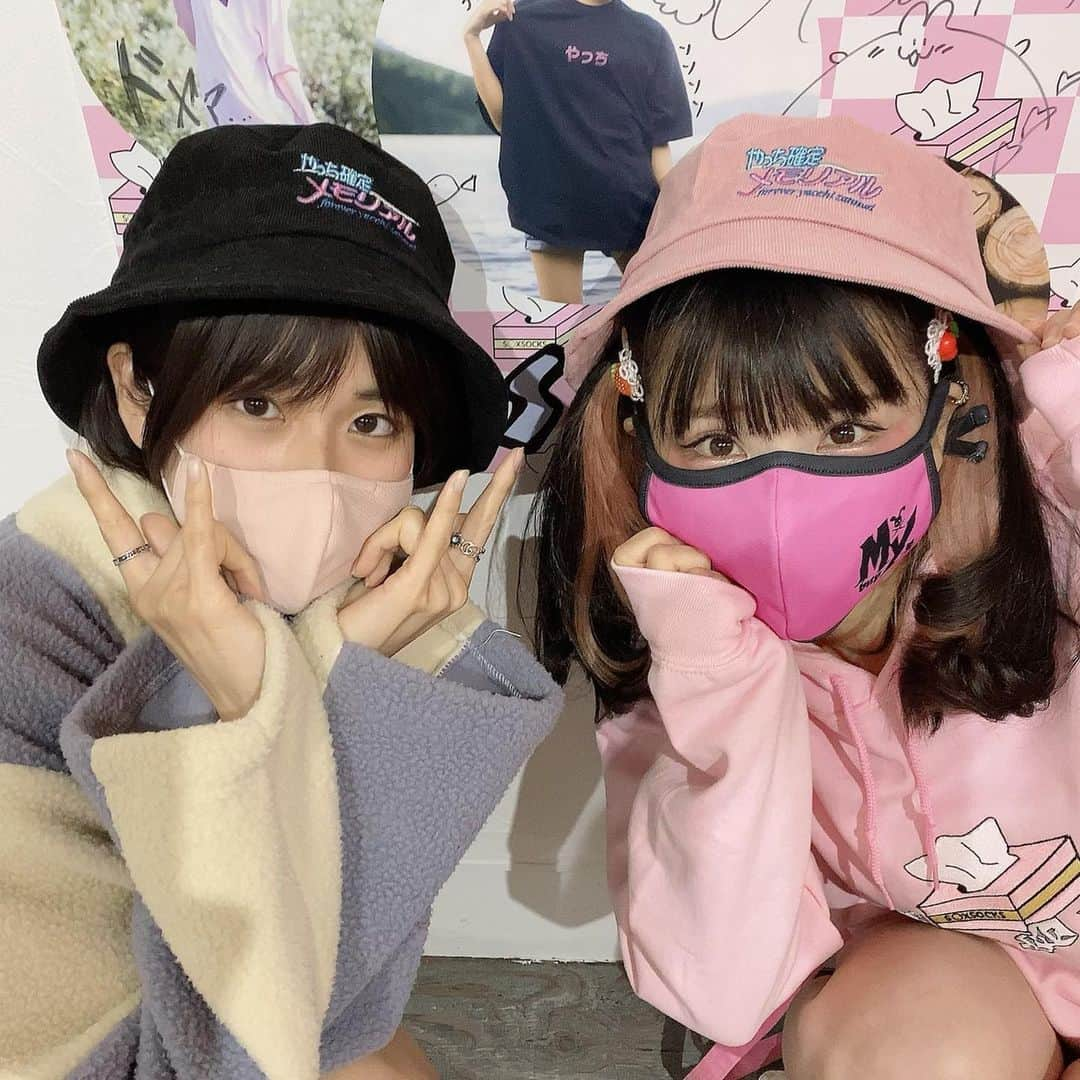 来栖うさこさんのインスタグラム写真 - (来栖うさこInstagram)「もえにゃんさんと、 〜やっち確定メモリアル〜 . . . .  #来栖うさこ  #齧り付きたいお尻 #愛媛県産グラドル #グラドル #グラビア #ショートカット女子 #お尻 #model #cosplayer #若木萌 #soxsocks」2月23日 20時32分 - kurusu_usako