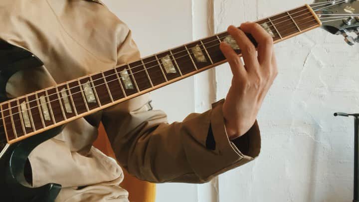 小野武正のインスタグラム：「いきなり！スケール  ダイアトニックコード5弦ルート key in C  #わしつなぎ #guitar」