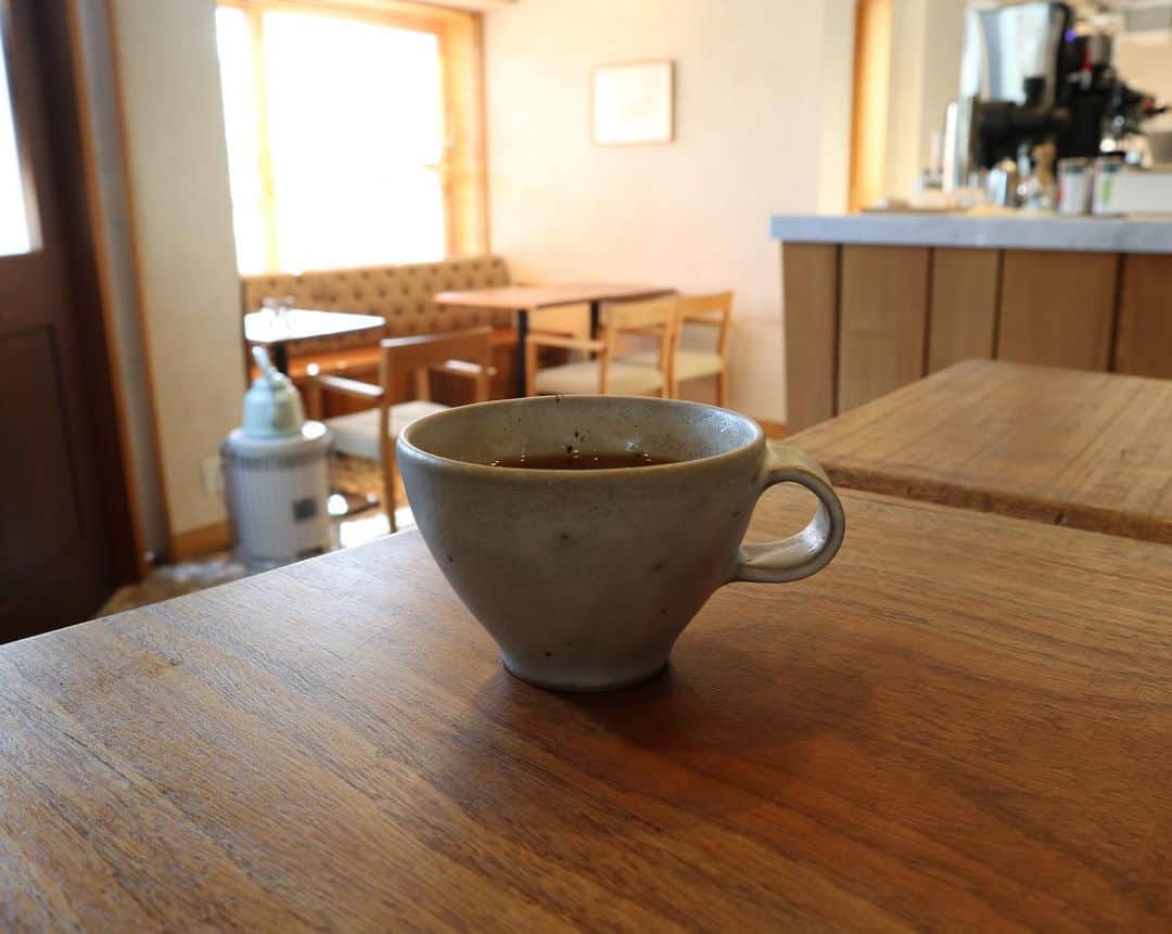 石井輝明さんのインスタグラム写真 - (石井輝明Instagram)「大阪、天満橋。 今日は収録からの大宮2ステ。 なんか今年は流れがいいです。  #hotelnoumosaka #cafe #coffee #カフェ #喫茶店 #大阪カフェ #天満橋カフェ #カフェ芸人 #今年はいろんな仕事をさせてもらえそうな雰囲気 #ありがたい限り #全部がうまくいくかはわからないけど #一生懸命頑張りたいと思います #何卒よろしくお願いします」2月23日 21時02分 - comandanteishii