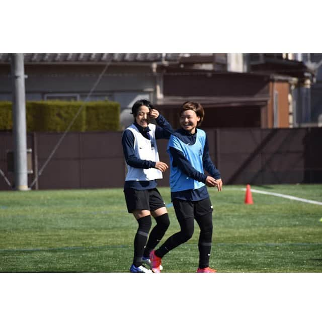 増矢理花さんのインスタグラム写真 - (増矢理花Instagram)「. 広島でも元気にやってます🐻⚽️ 応援宜しくお願いします🙇‍♀️ @sanfrecce.w.official」2月23日 20時57分 - rikamasuya