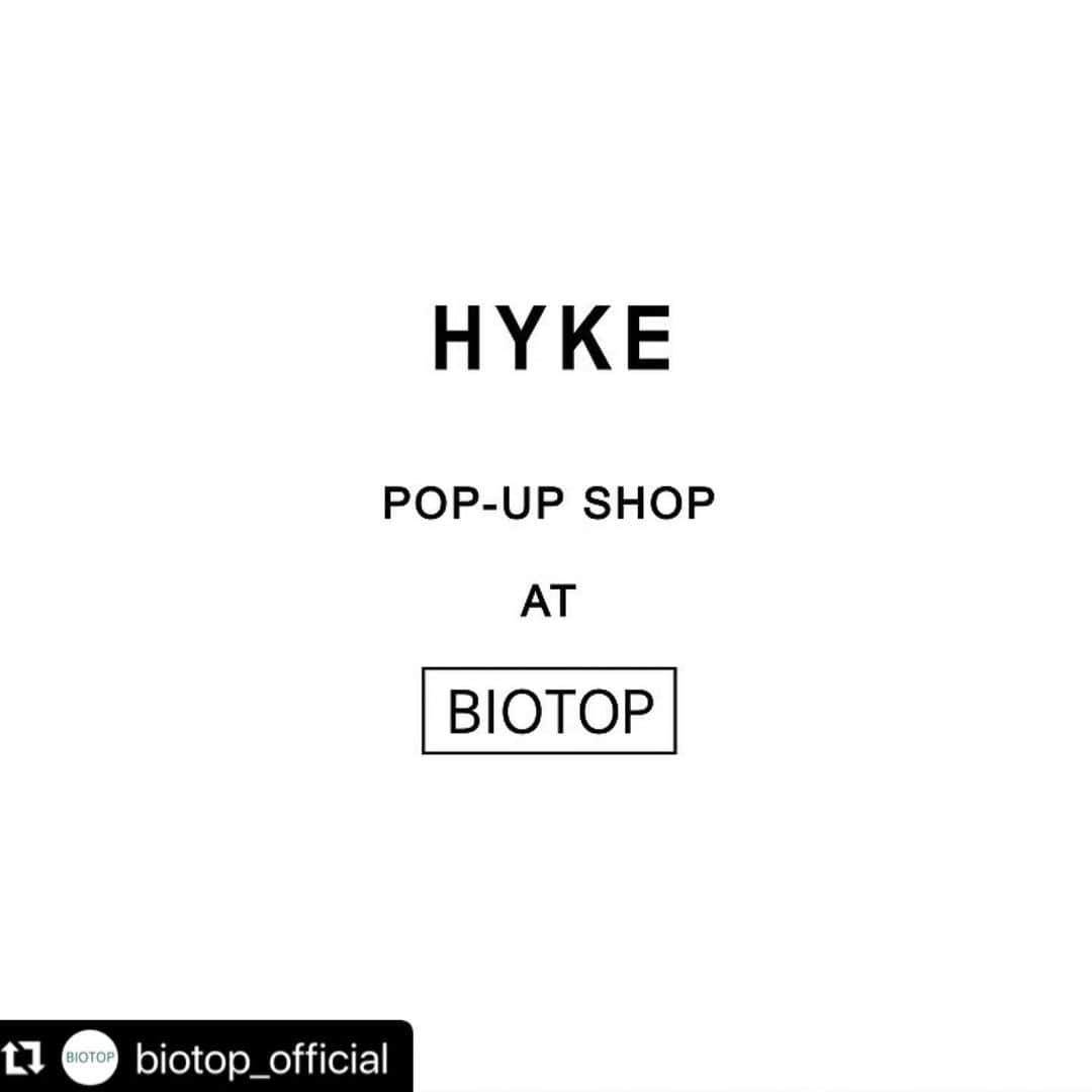 HYKEのインスタグラム：「#Repost @biotop_official with @make_repost ・・・ ・ HYKE POP-UP SHOP AT BIOTOP 2021.3.5 ( Fri ) – 3.14 ( Sun )  このたび BIOTOP 全3店舗にて、3/5 (金) より2021SS “ HYKE POP-UP SHOP ” を同時開催いたします。 BIOTOPでは今シーズンも幅広いアイテム展開のほか、開催に合わせて、ジェンダレスで着用できるミリタリーコートをカラー別注いたしました。  性別を問わず、毎年好評の「HYKE(ハイク)」との別注企画 。今シーズンは、1940年代のBritish Army Desert Storm CoatからのインスピレーションでデザインされたPERTEX(パーテックス) 素材のコートを別注。「BIOTOP」ではインラインのオリーブとネイビーを、ブラックにカラー別注し、ジェンダレスで着用できる 4サイズを展開いたします。 イギリス生まれの“PERTEX”は、1979年イギリスの 登山家Hamish Hamilton(ハミッシュ・ハミルトン)から素材開発の依頼を受けたことで誕生した素材。耐水性、防水性、透湿性に優れ、軽量でソフトな素材感が特徴です。 今回の別注のために作られたオリジナル収納用のポーチが付属し、コンパクトに持ち運びすることも可能です。  BIOTOP 別注カラー PERTEX® MILITARY COAT 発売日：2021年3月5日（金） POP-UP SHOP : 2021年3月5日(金)〜3月14日(日)  Color: Black Price: ¥ 70,000 +tax (別注収納用ポーチ付属) / Size: 1, 2, 4, 5  #hyke #popup #biotop #exclusive」