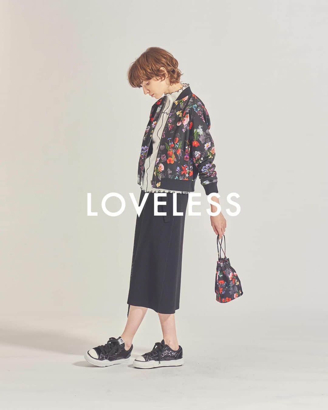 LOVELESS/GUILD PRIME 公式アカウントのインスタグラム：「Coming soon. nowartt for LOVELESS wil be available from 25th Feb in stores and on LOVELESS onlinestore.  アートディレクター兼デザイナー足立豊樹によるヘリテイジ × モダンアートを取り入れた テキスタイルグラフィックブランドnowarttとのコラボレーションアイテムをウィメンズ、メンズともに豊富なラインナップで2/25(木)より各ショップ及びオンラインストアで発売開始いたします。  @nowartt  #loveless #21ss #loveless_men #loveless_women #loveless_select #newseason #newarrival  #nowartt #art #textile  #collaboration  #ラブレス #ラブレスセレクト #ノワート #テキスタイルデザイン  #テキスタイルグラフィック」