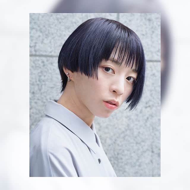 HAIR CATALOG . JPさんのインスタグラム写真 - (HAIR CATALOG . JPInstagram)「『シンプル × エッジィ』  #つぎのわたし選び   #hairsalon #hair #hairstyle #Peluquería　#美髮沙龍　#ヘアスタイル　#haircolor #ボブ　#ショートボブ　#ヘアカラー　#ショートカット　#ショートヘア #cabello　#頭髮 #ネイビーカラー #bobhair #bobhaircut　#bluntlob #cortebob #BobCut #bobhairstyle #bobhair #cabellobob #cortebluntbob　#鲍勃切　#鲍勃发型　#短发短发剪　#smile   @hair_catalog_jp」2月23日 21時29分 - hair_catalog_jp