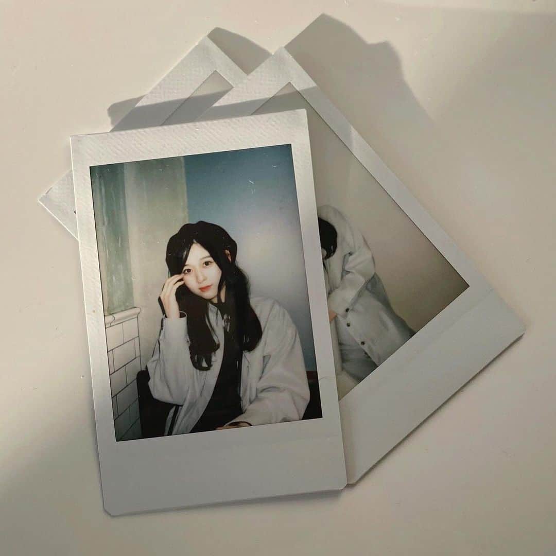 のインスタグラム：「ついでに撮られしチェキたち🐒」