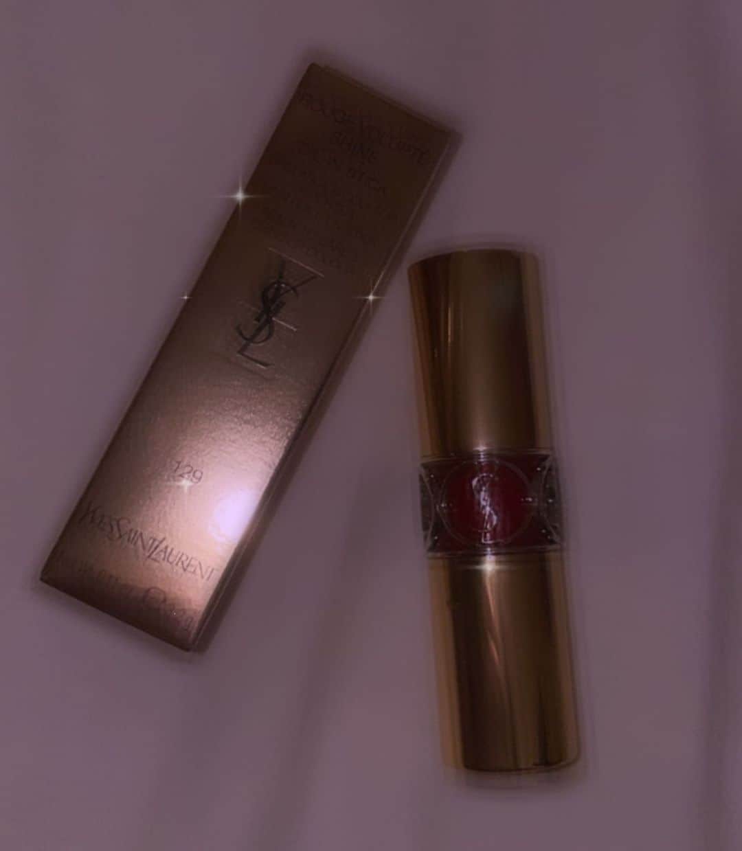 中野みやびのインスタグラム：「💄  #イブサンローラン #lip #リップ #イヴサンローラン #yvessaintlaurent #かわいい #red #口紅 #おしゃれ #very #good #中野みやび #みやび」